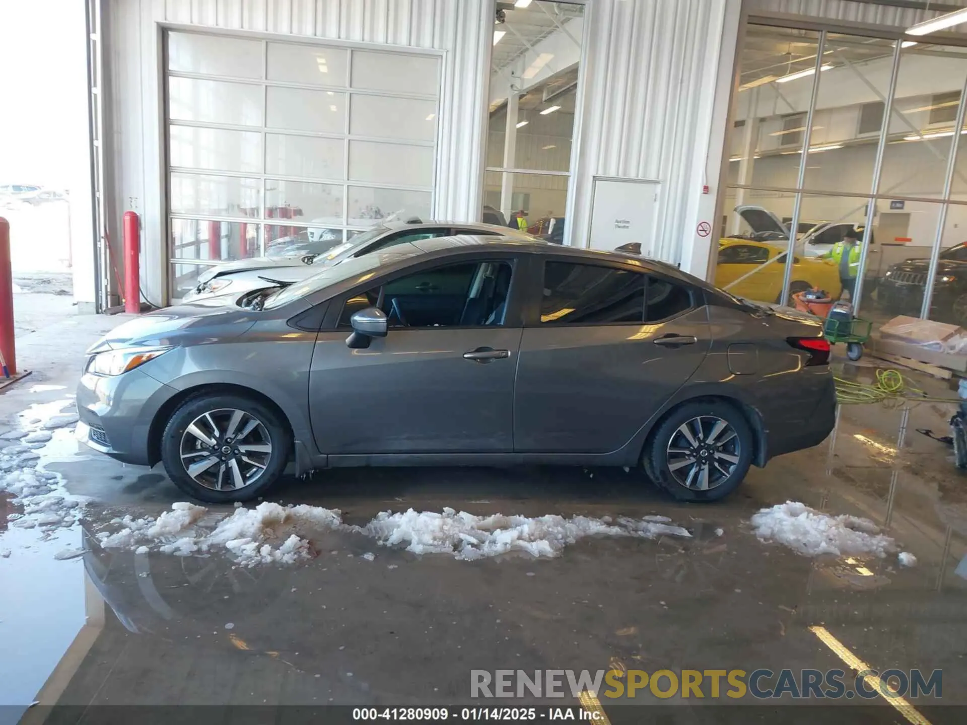 14 Photograph of a damaged car 3N1CN8EV6ML849952 NISSAN VERSA 2021