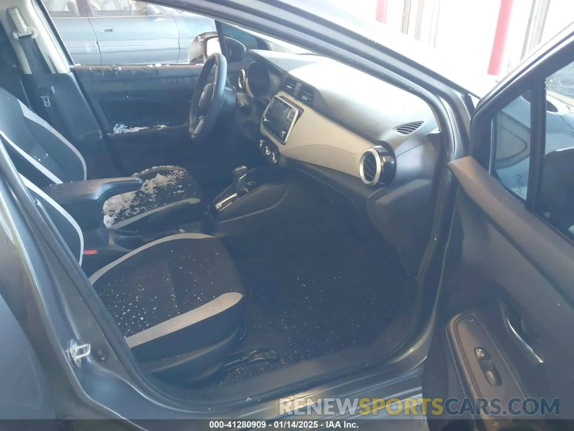 5 Photograph of a damaged car 3N1CN8EV6ML849952 NISSAN VERSA 2021