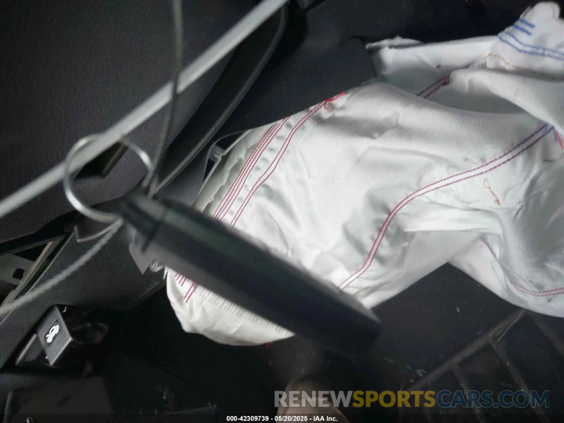 11 Photograph of a damaged car 3N1CN8EV6ML859803 NISSAN VERSA 2021