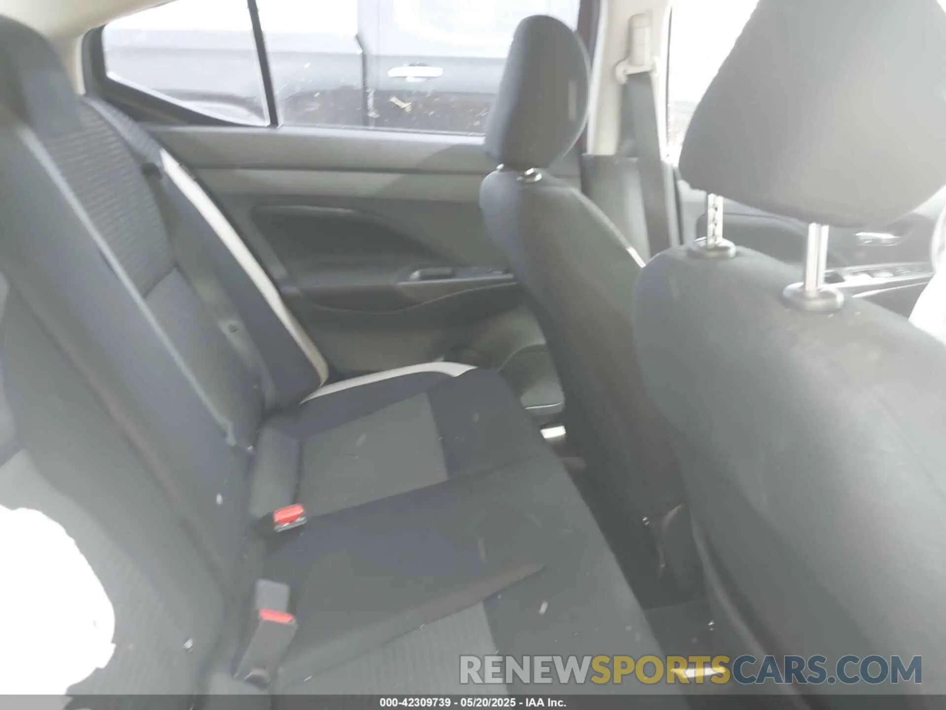 8 Photograph of a damaged car 3N1CN8EV6ML859803 NISSAN VERSA 2021