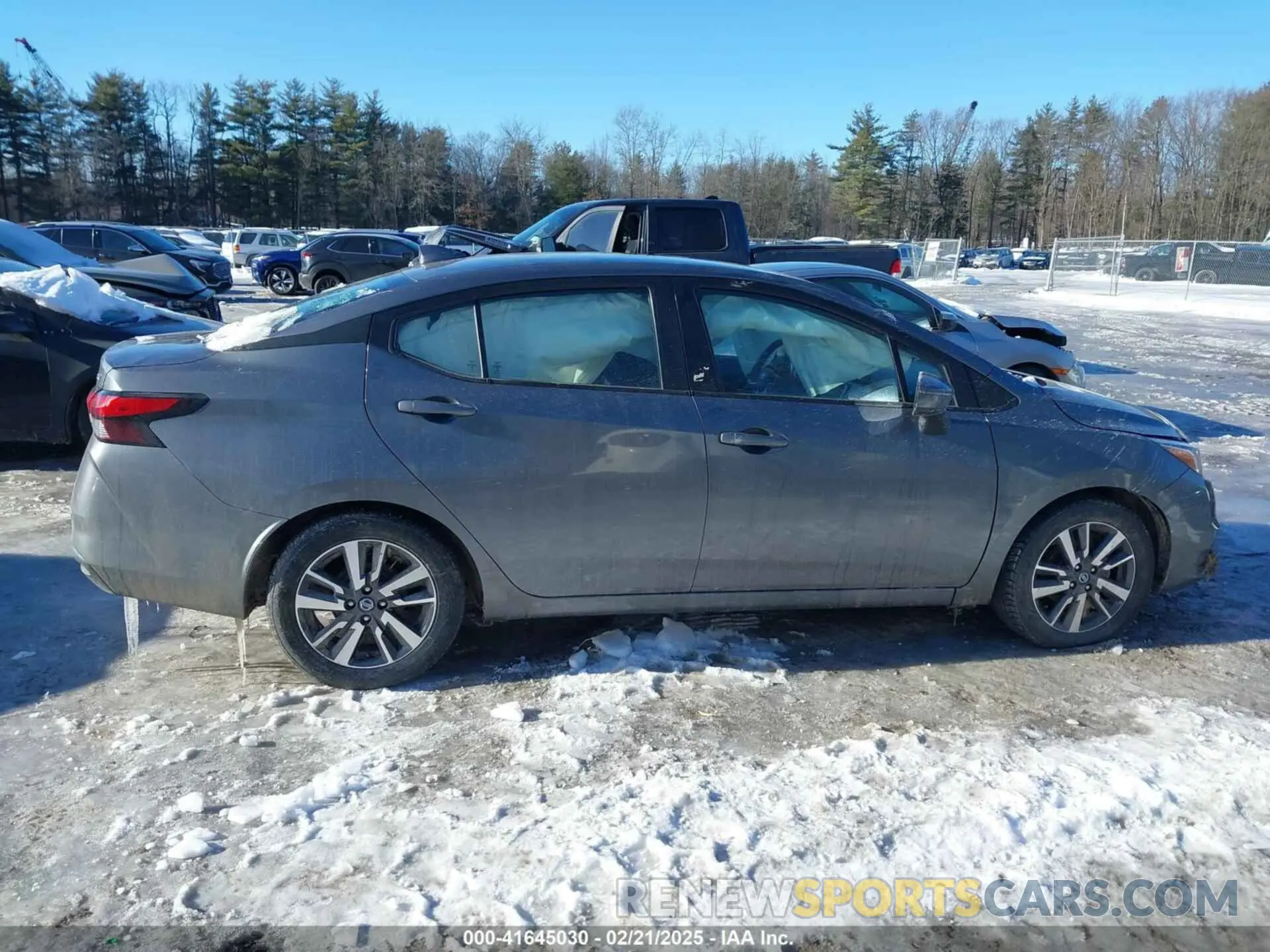 13 Photograph of a damaged car 3N1CN8EV6ML862331 NISSAN VERSA 2021