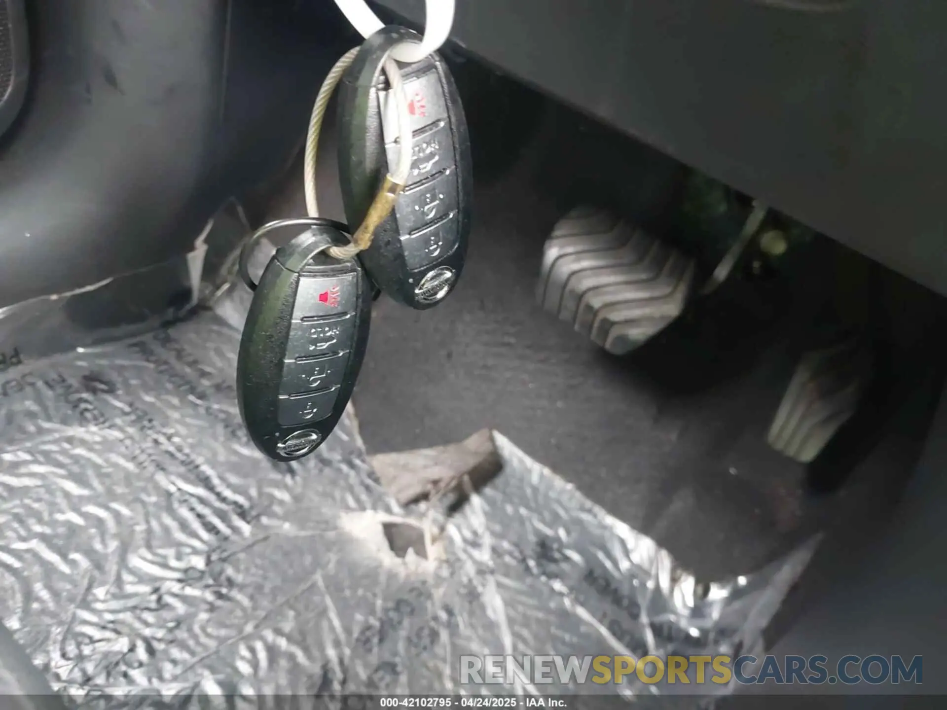 11 Photograph of a damaged car 3N1CN8EV6ML864225 NISSAN VERSA 2021