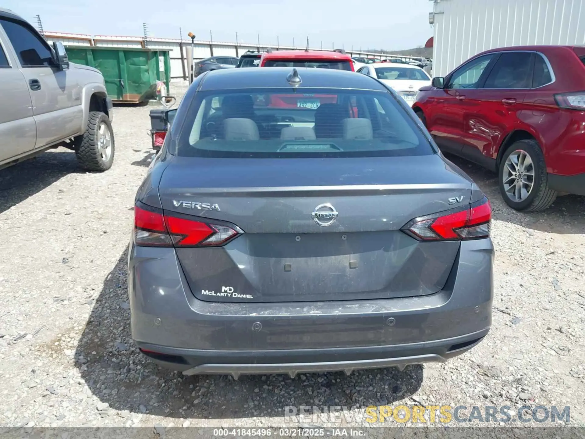 17 Photograph of a damaged car 3N1CN8EV6ML879064 NISSAN VERSA 2021