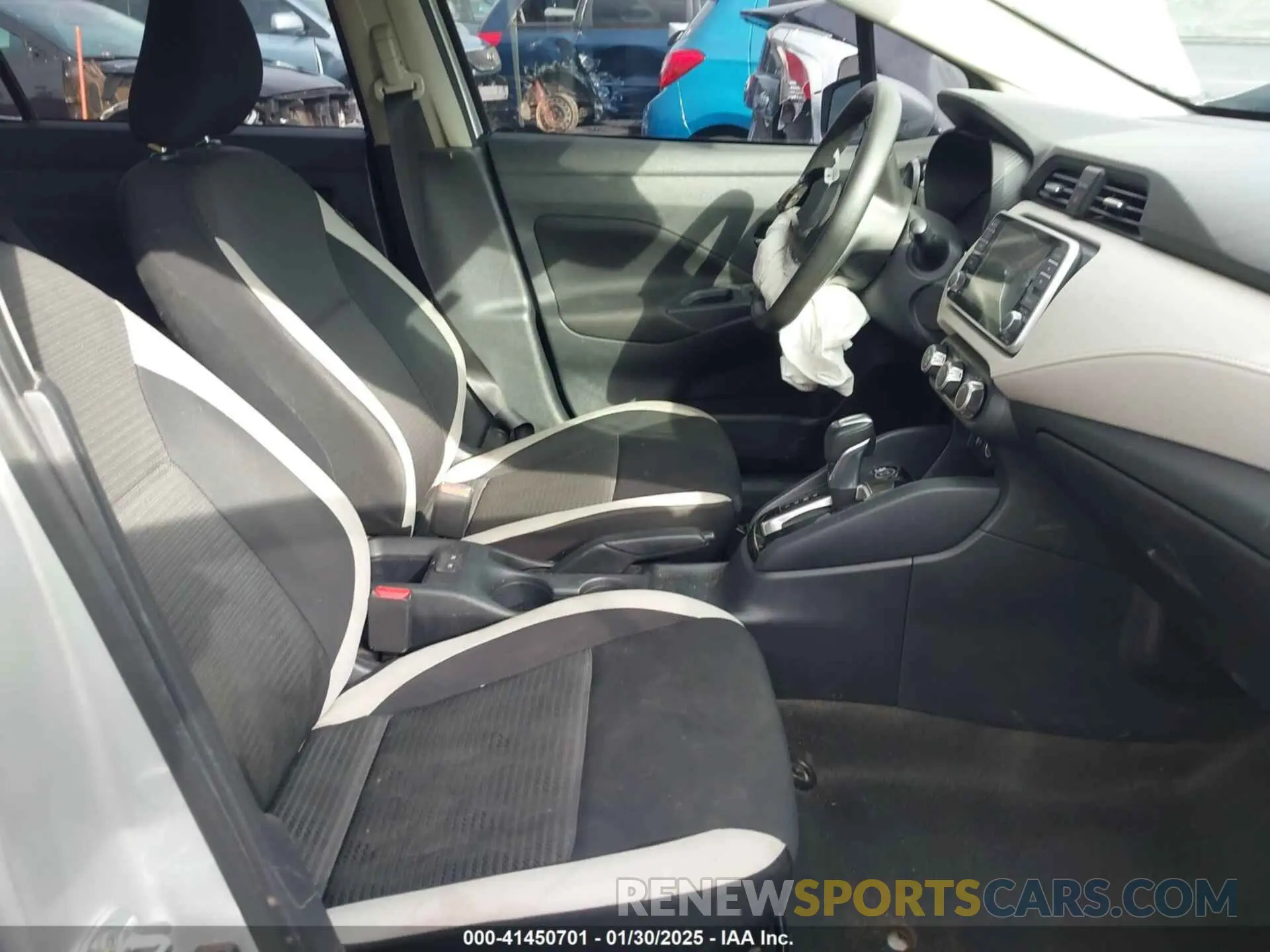 5 Photograph of a damaged car 3N1CN8EV6ML891702 NISSAN VERSA 2021