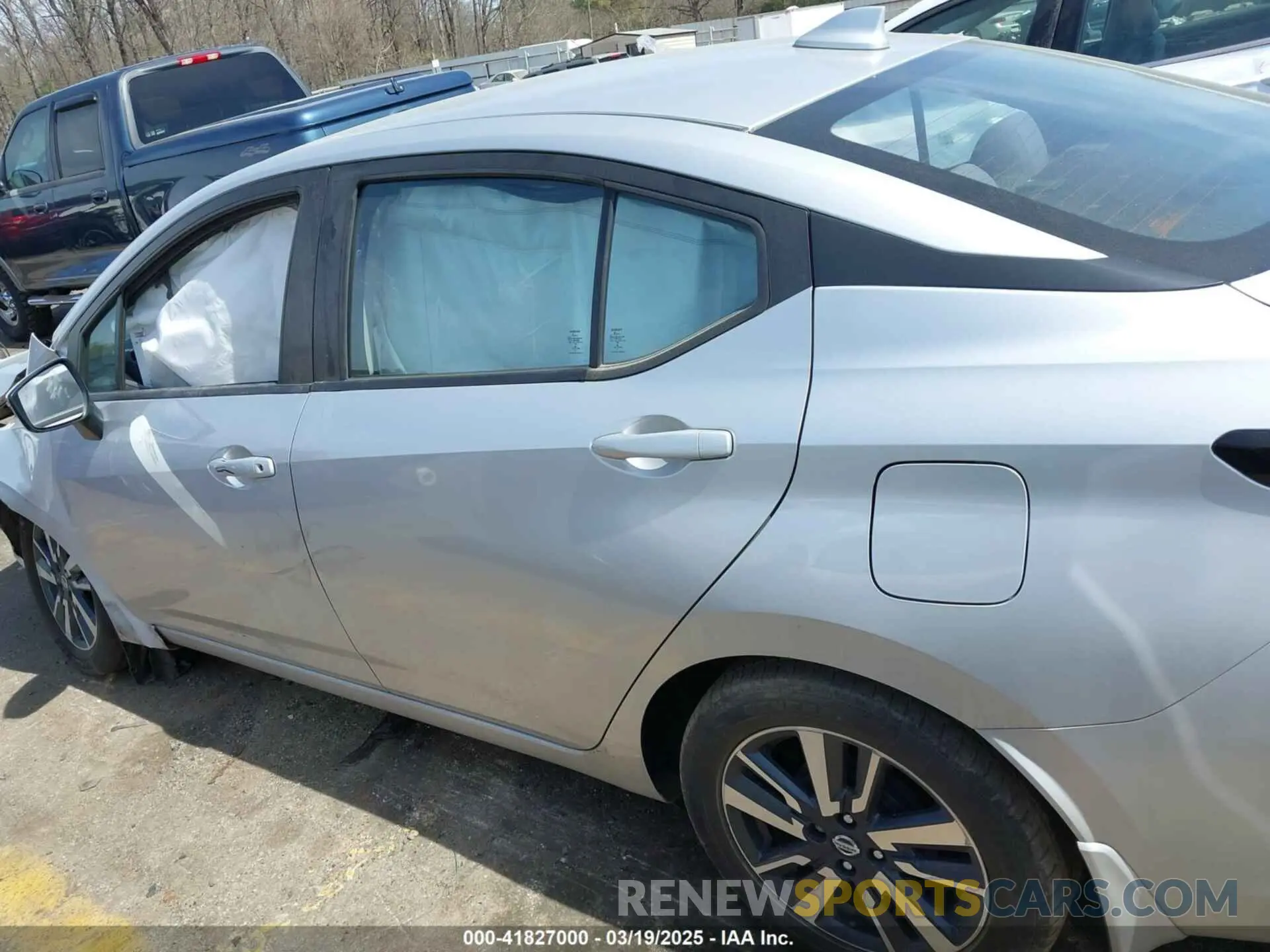 13 Photograph of a damaged car 3N1CN8EV6ML894003 NISSAN VERSA 2021