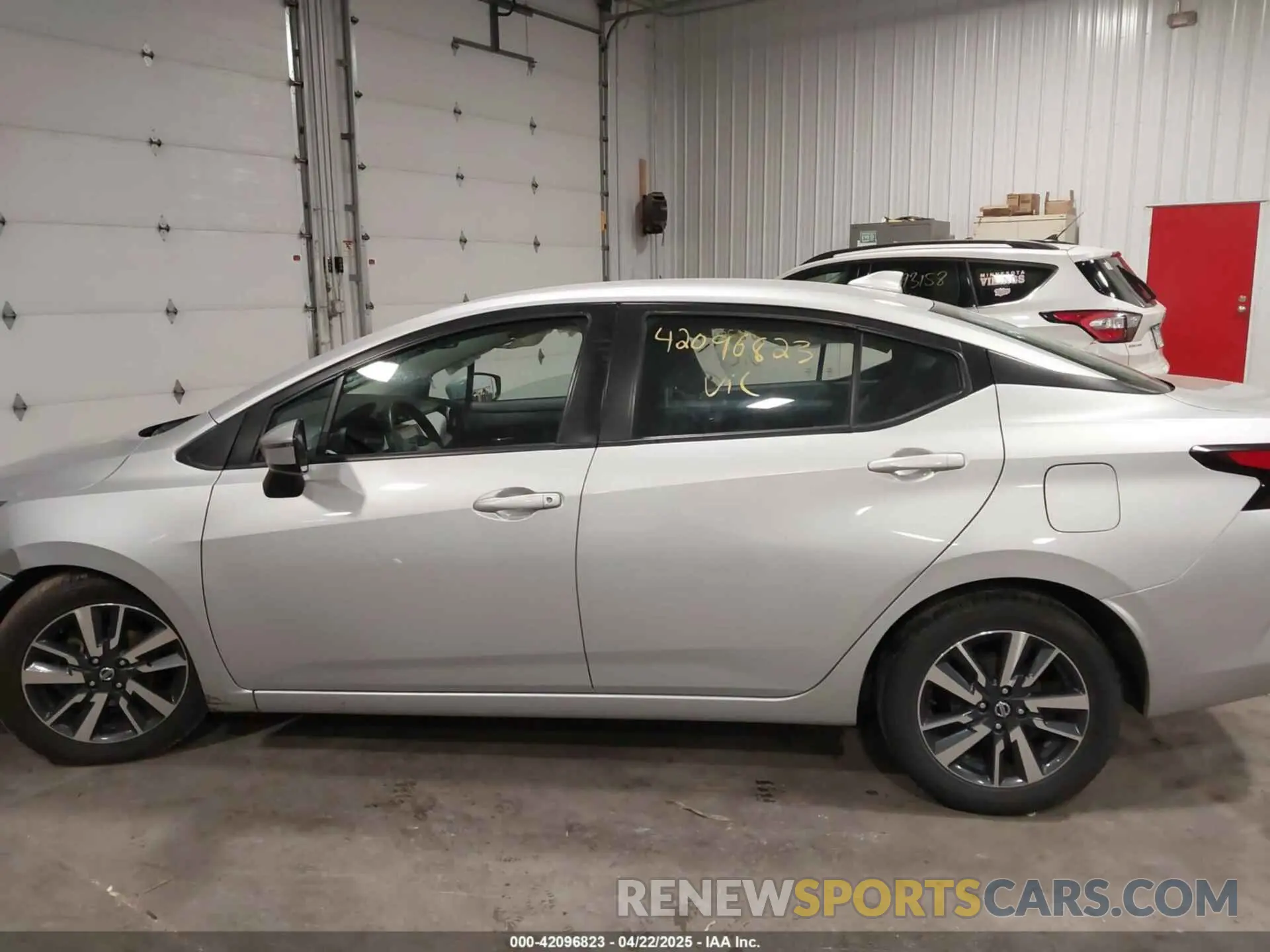 14 Photograph of a damaged car 3N1CN8EV6ML913147 NISSAN VERSA 2021