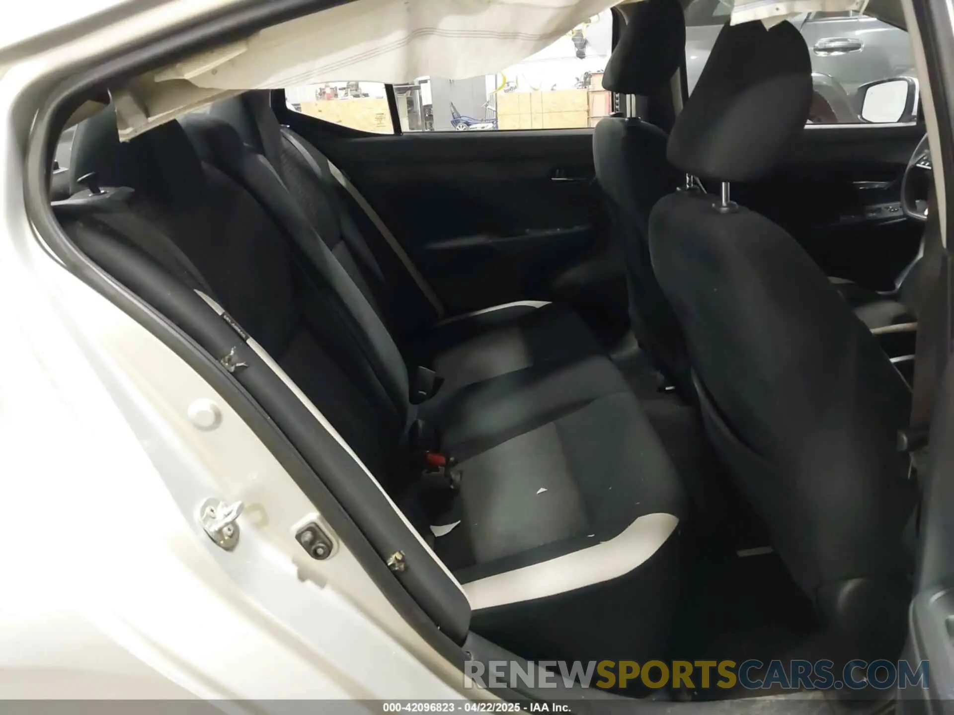 8 Photograph of a damaged car 3N1CN8EV6ML913147 NISSAN VERSA 2021