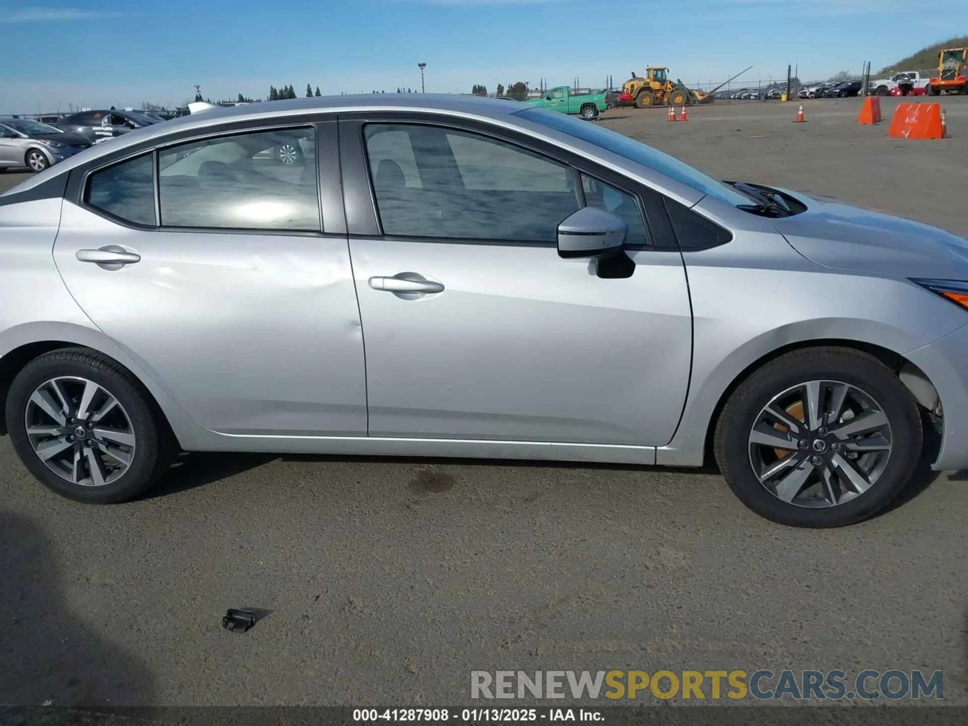 13 Photograph of a damaged car 3N1CN8EV7ML846347 NISSAN VERSA 2021