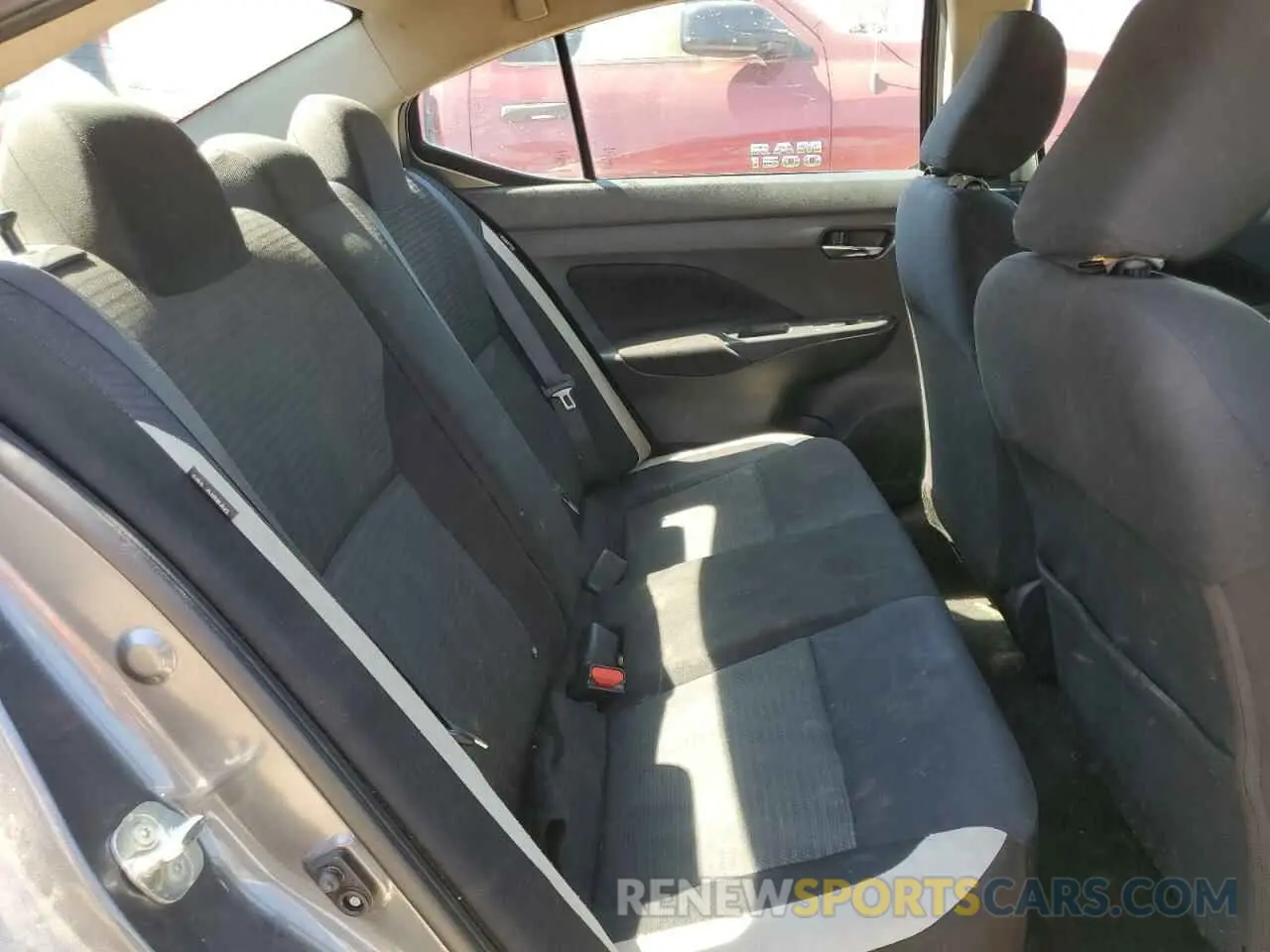 10 Photograph of a damaged car 3N1CN8EV7ML871247 NISSAN VERSA 2021