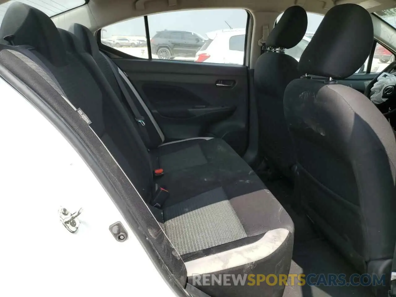 10 Photograph of a damaged car 3N1CN8EV7ML877601 NISSAN VERSA 2021