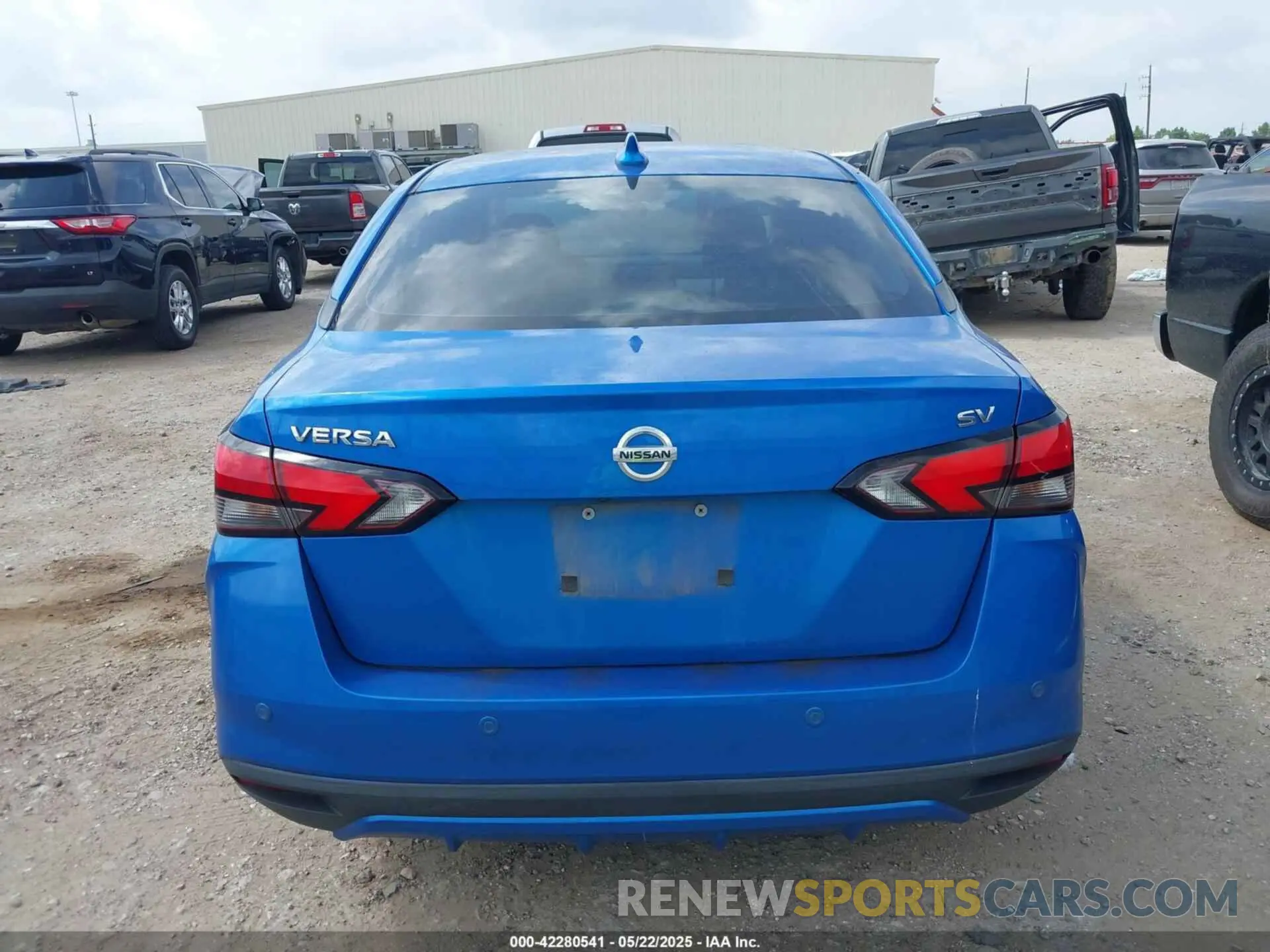 16 Photograph of a damaged car 3N1CN8EV7ML880224 NISSAN VERSA 2021