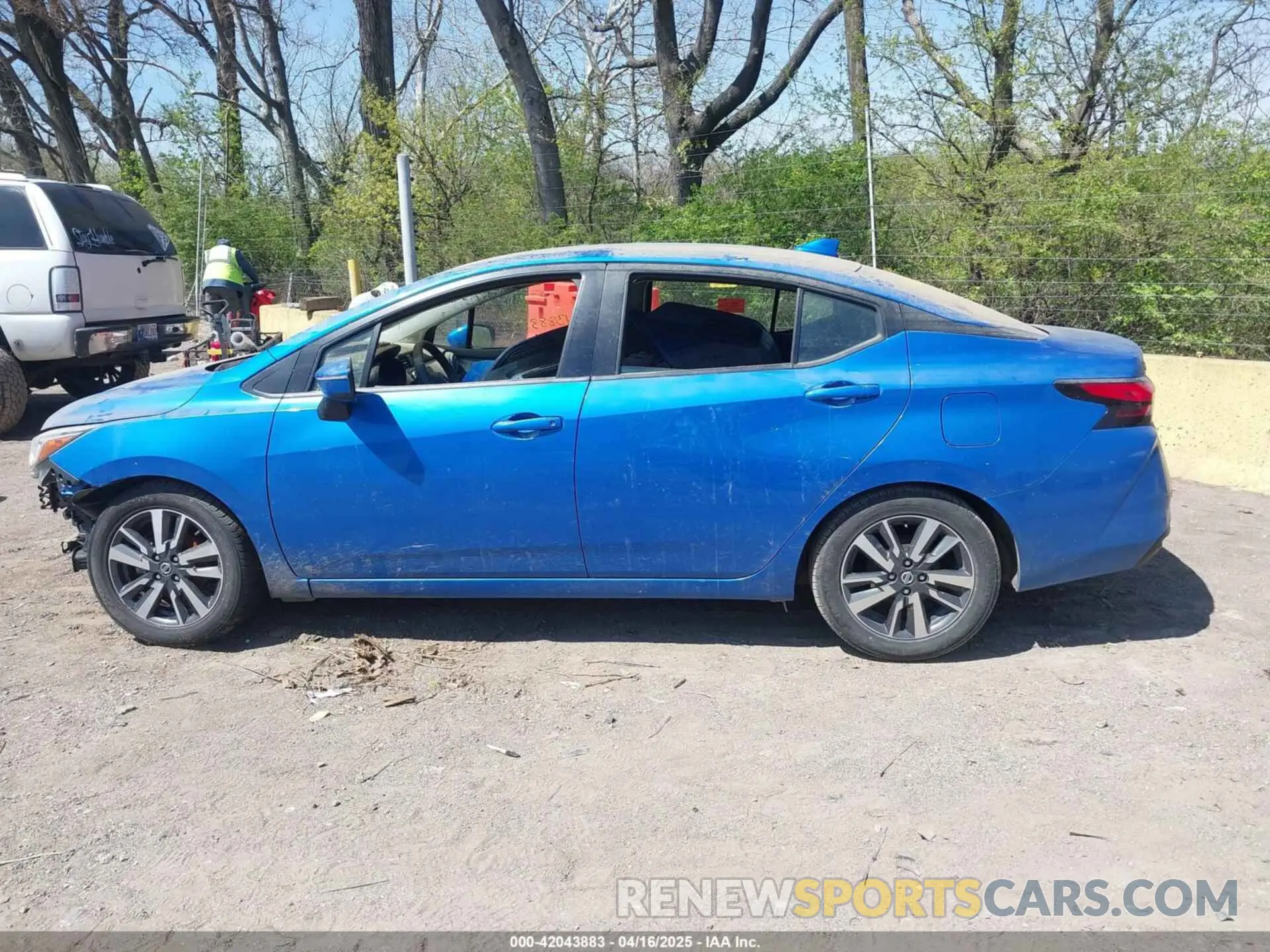 14 Photograph of a damaged car 3N1CN8EV8ML813616 NISSAN VERSA 2021