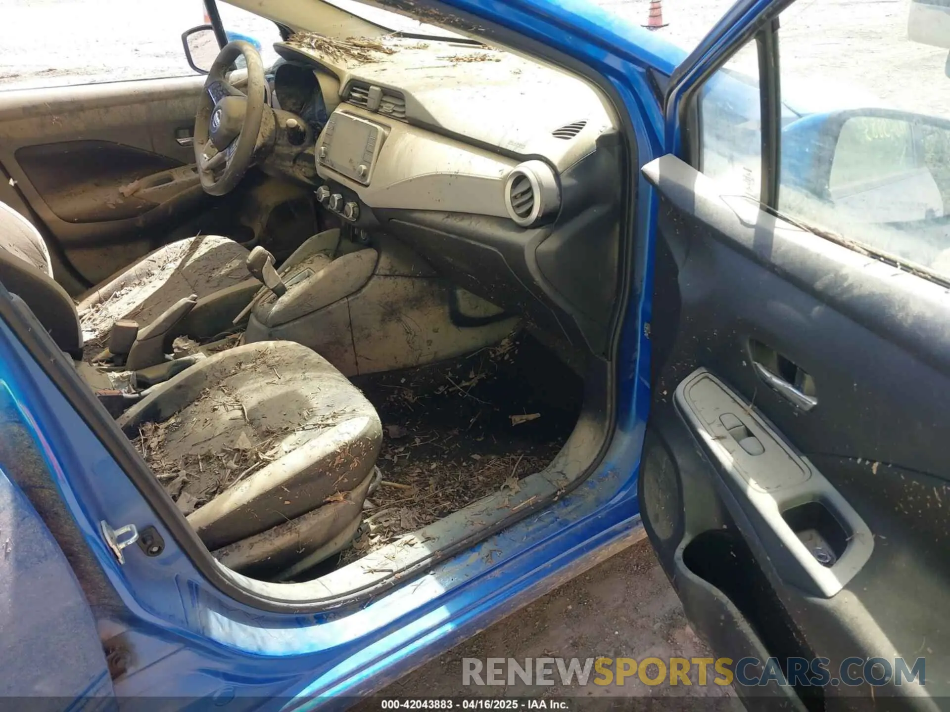 5 Photograph of a damaged car 3N1CN8EV8ML813616 NISSAN VERSA 2021