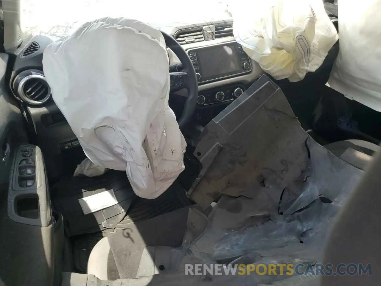 8 Photograph of a damaged car 3N1CN8EV8ML831565 NISSAN VERSA 2021