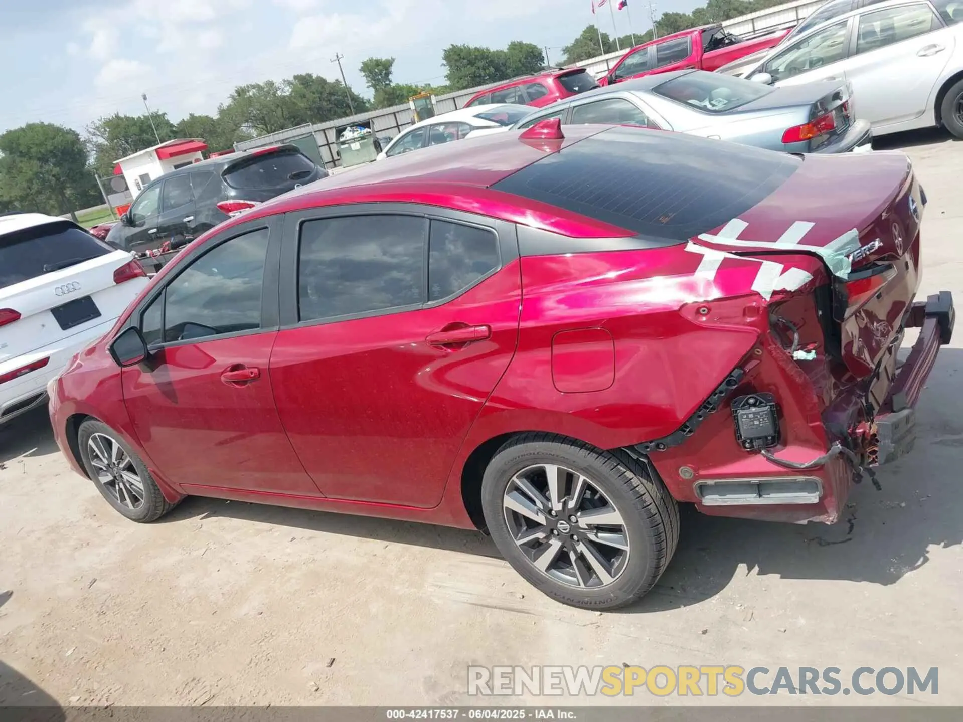 15 Photograph of a damaged car 3N1CN8EV8ML836362 NISSAN VERSA 2021