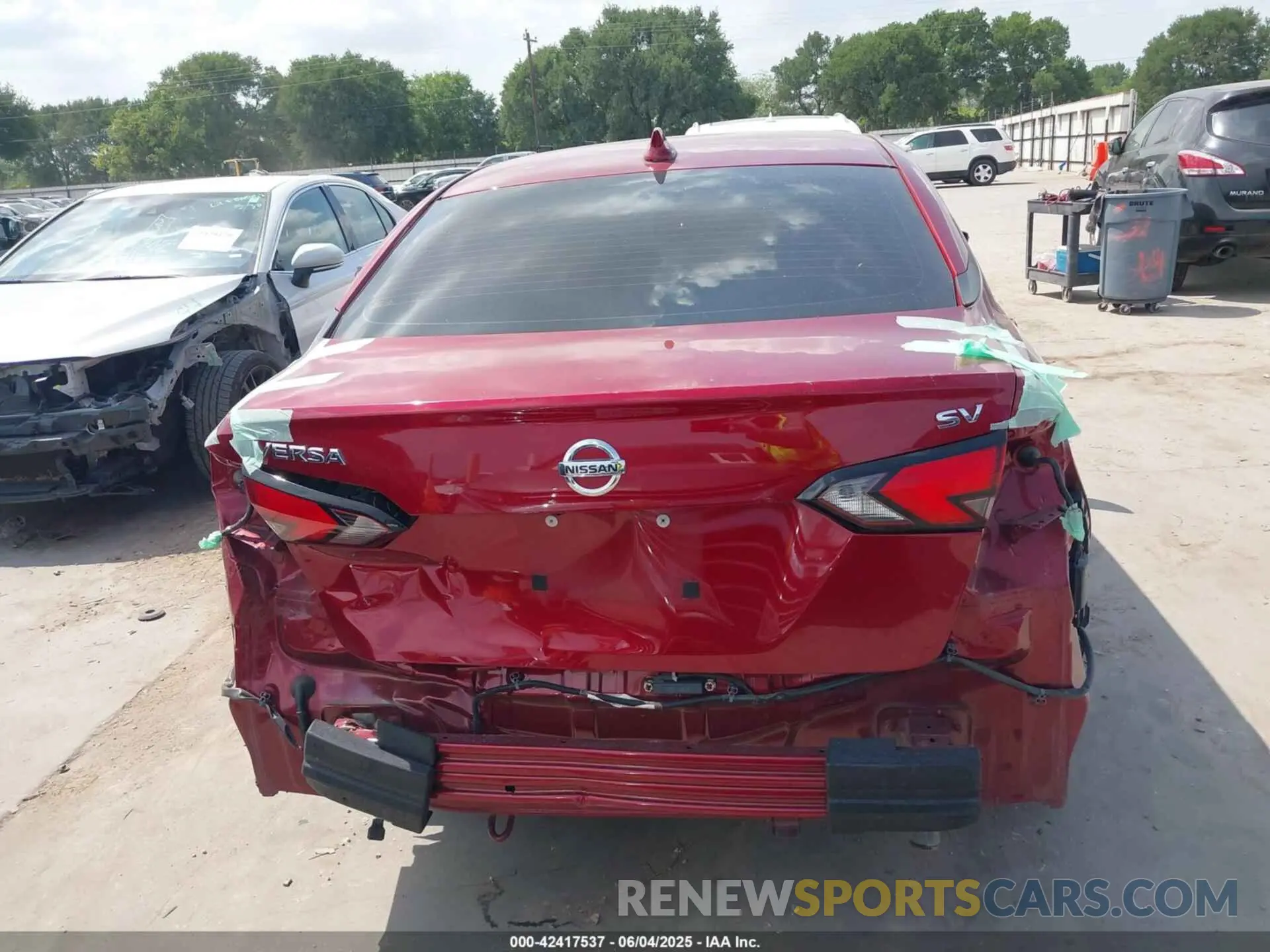 17 Photograph of a damaged car 3N1CN8EV8ML836362 NISSAN VERSA 2021
