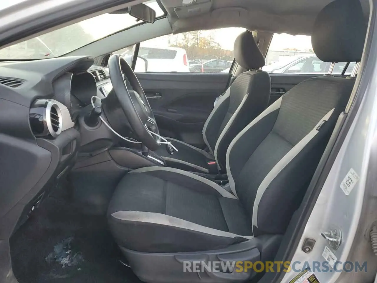 7 Photograph of a damaged car 3N1CN8EV8ML856675 NISSAN VERSA 2021