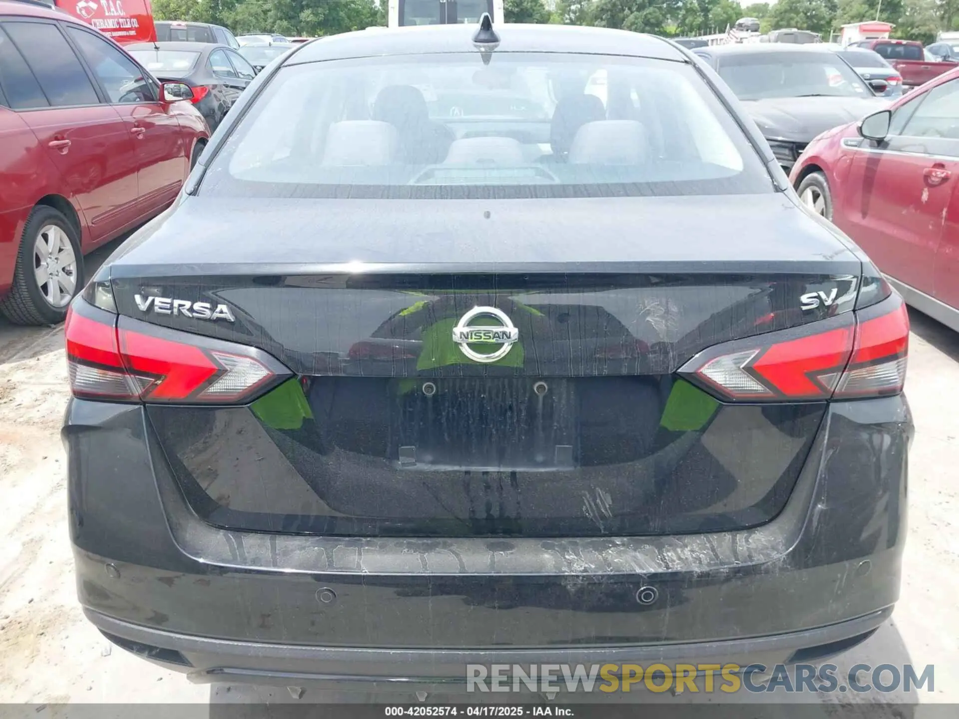17 Photograph of a damaged car 3N1CN8EV8ML861214 NISSAN VERSA 2021