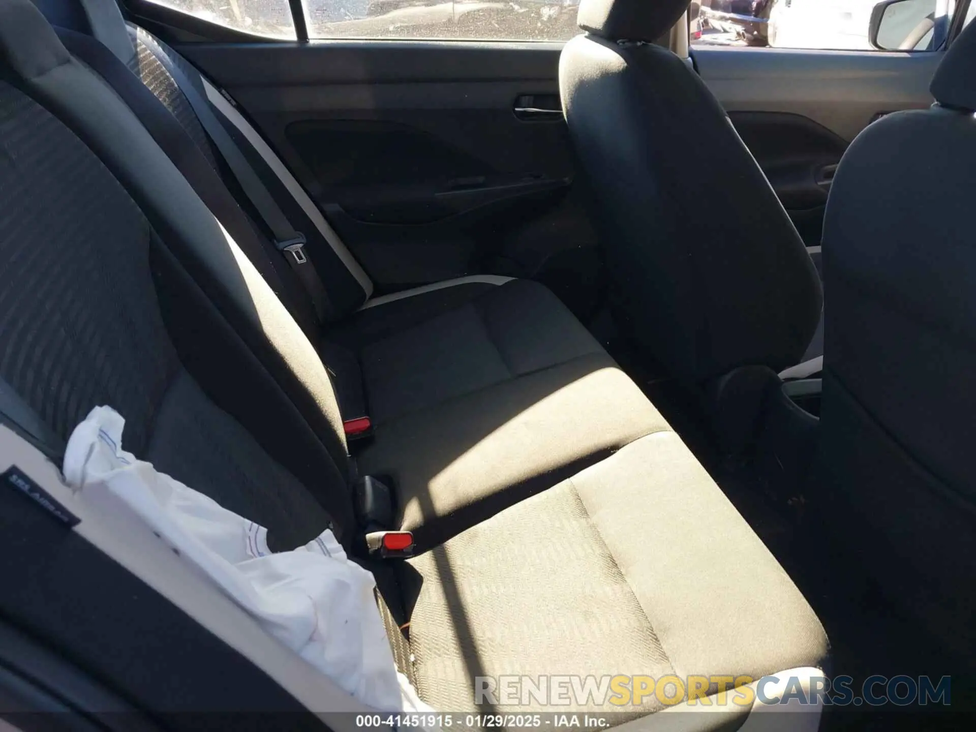 8 Photograph of a damaged car 3N1CN8EV8ML871421 NISSAN VERSA 2021