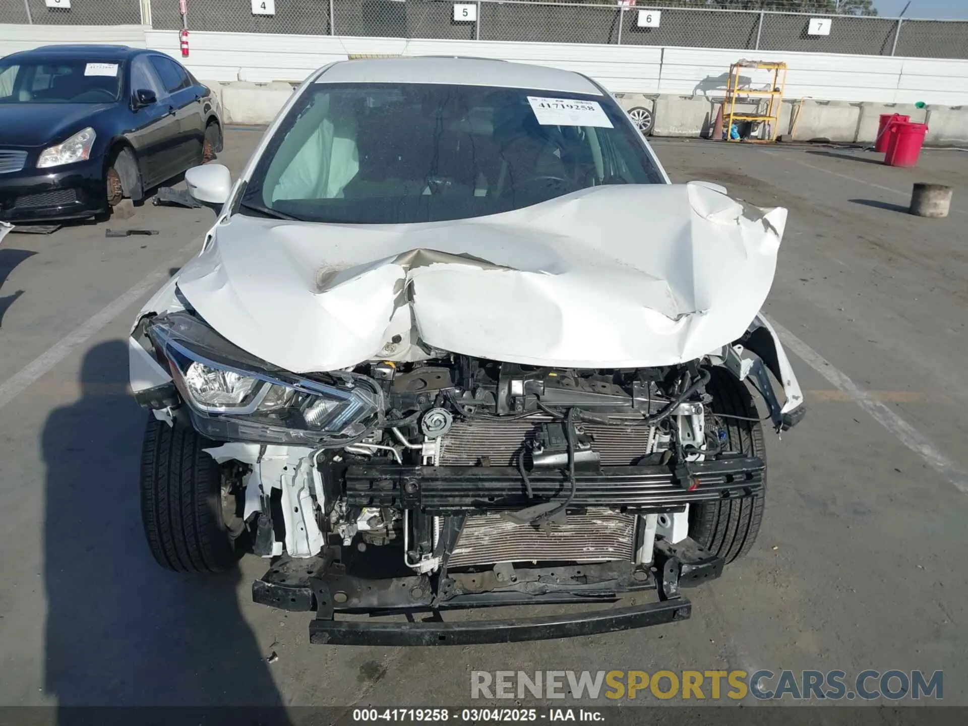 13 Photograph of a damaged car 3N1CN8EV8ML920326 NISSAN VERSA 2021