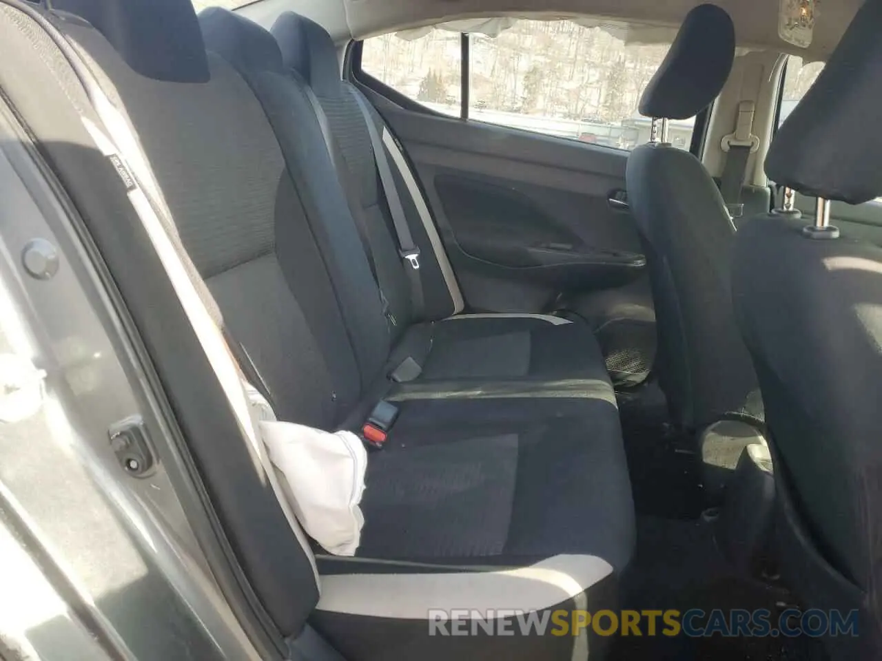 10 Photograph of a damaged car 3N1CN8EV9ML827296 NISSAN VERSA 2021
