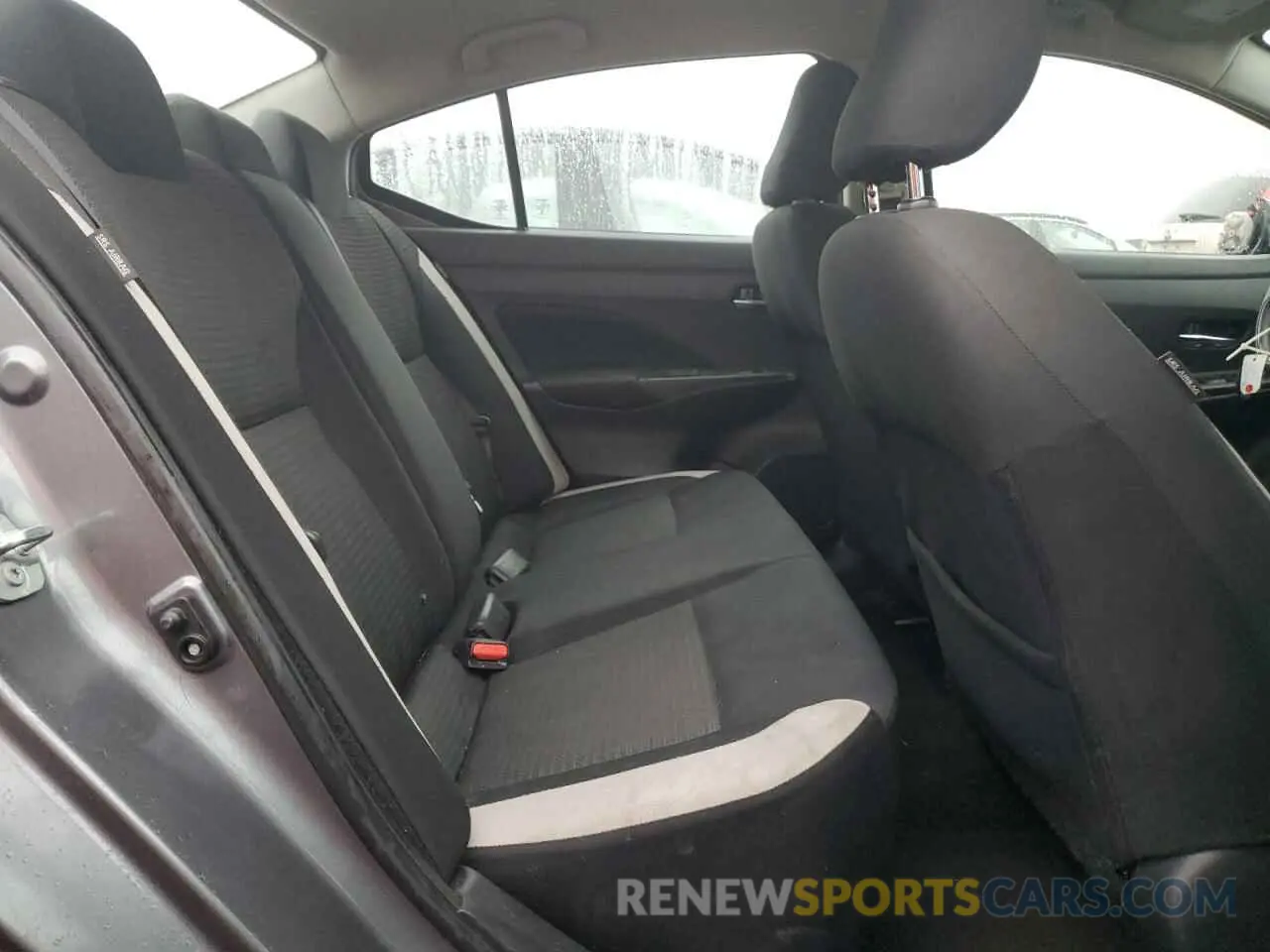10 Photograph of a damaged car 3N1CN8EV9ML829887 NISSAN VERSA 2021