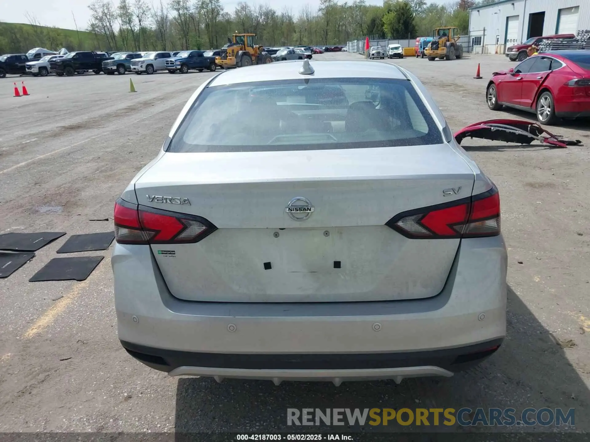 16 Photograph of a damaged car 3N1CN8EV9ML830635 NISSAN VERSA 2021