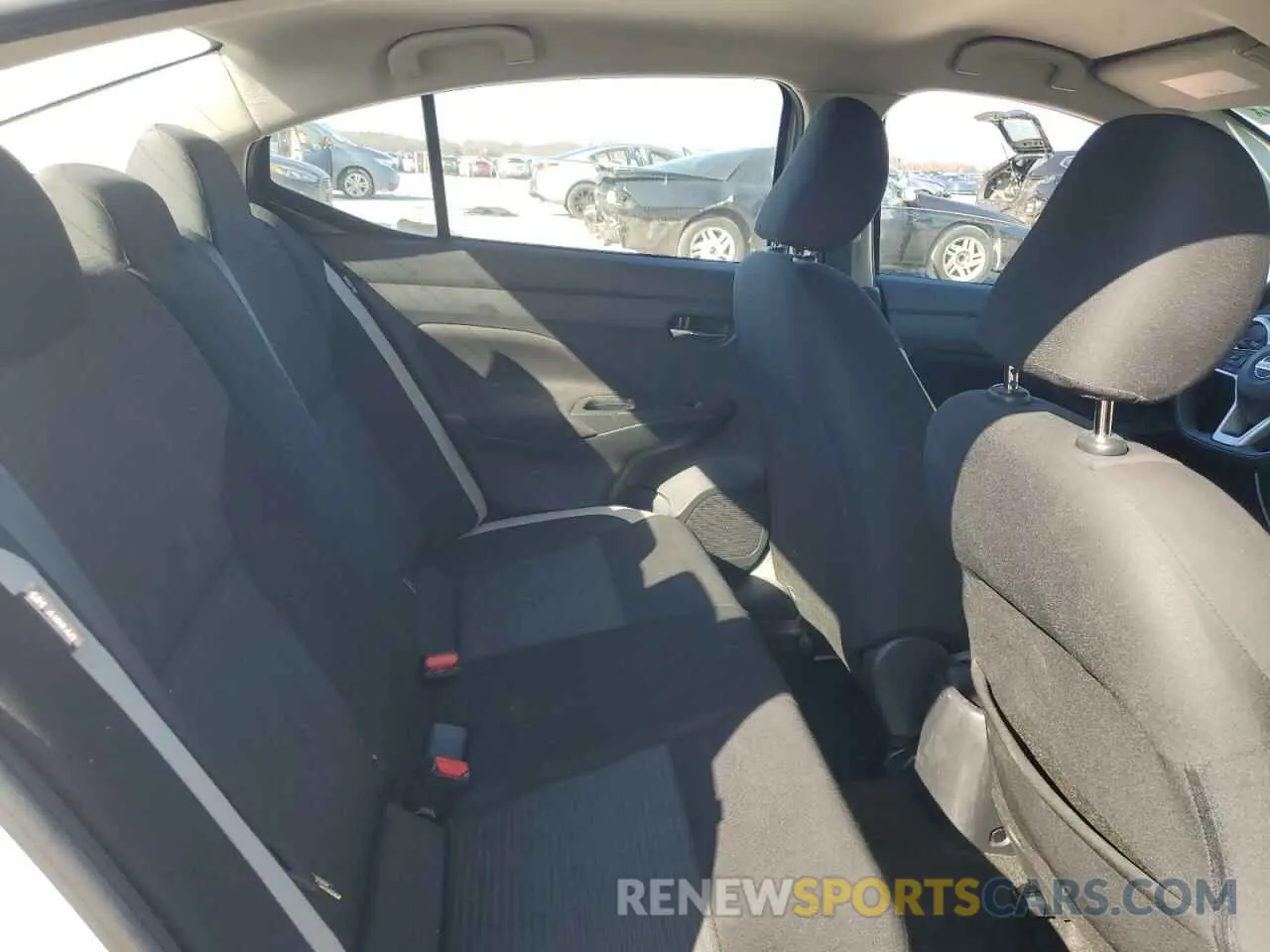 10 Photograph of a damaged car 3N1CN8EV9ML865546 NISSAN VERSA 2021