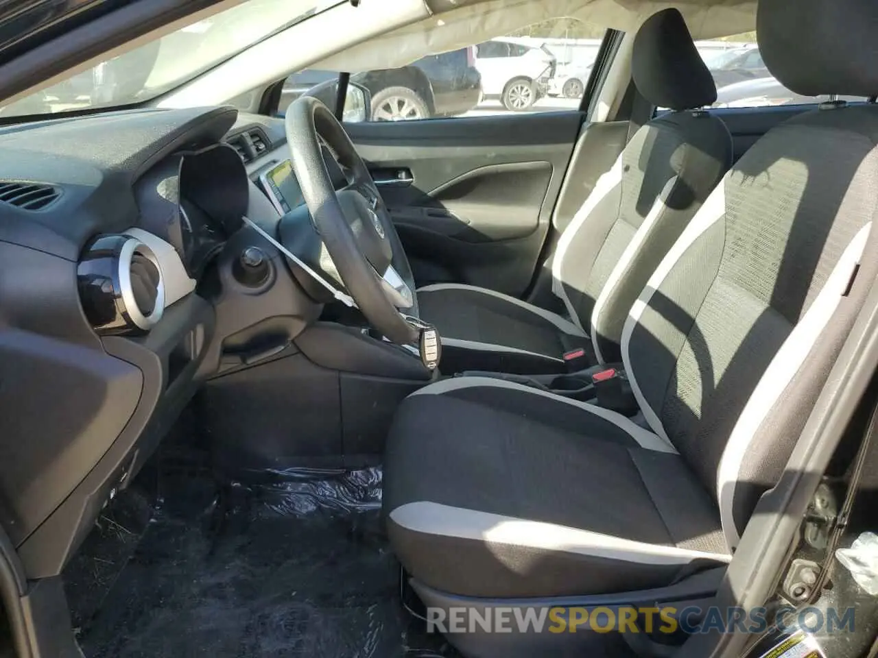 7 Photograph of a damaged car 3N1CN8EV9ML873386 NISSAN VERSA 2021