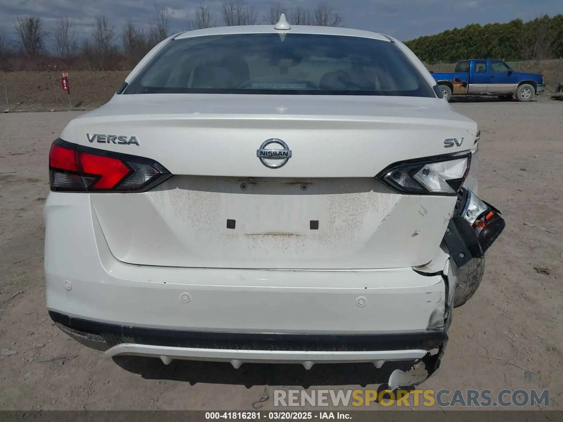 16 Photograph of a damaged car 3N1CN8EV9ML879690 NISSAN VERSA 2021