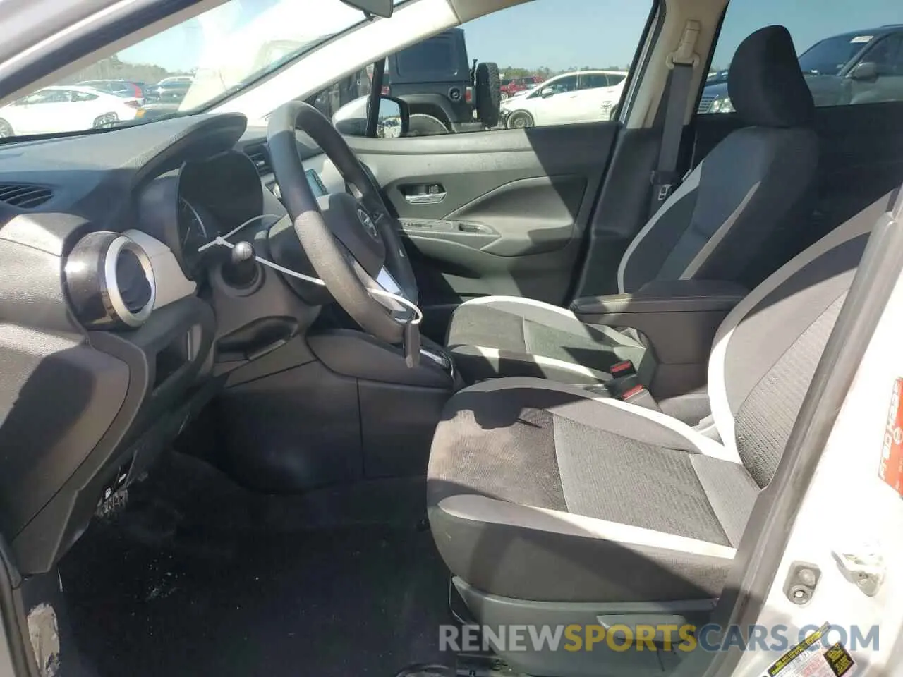 7 Photograph of a damaged car 3N1CN8EV9ML880306 NISSAN VERSA 2021