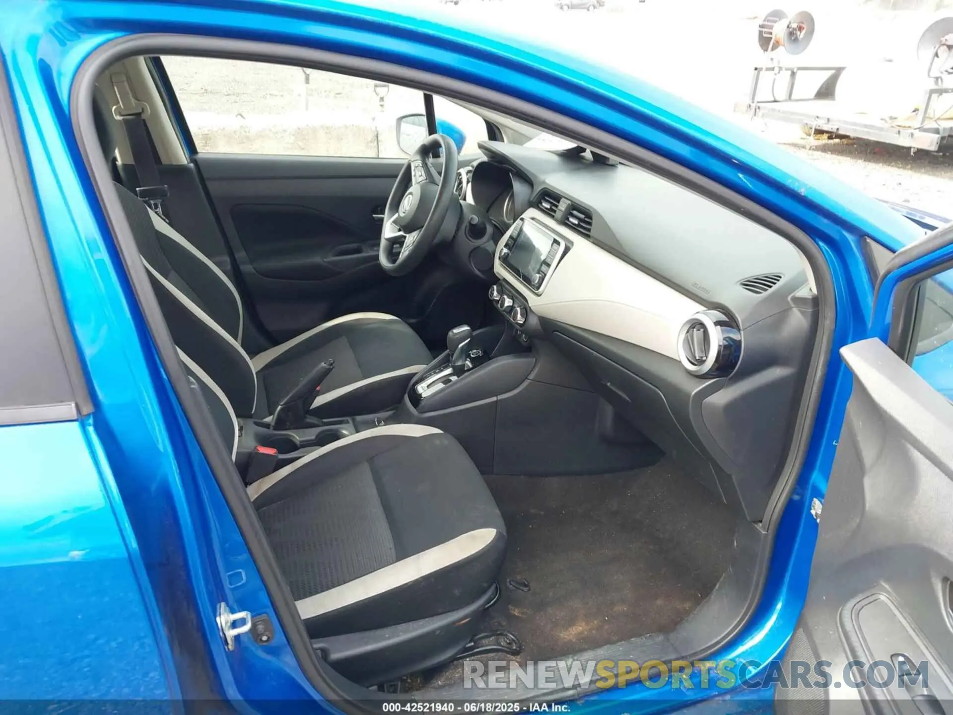 5 Photograph of a damaged car 3N1CN8EVXML807848 NISSAN VERSA 2021