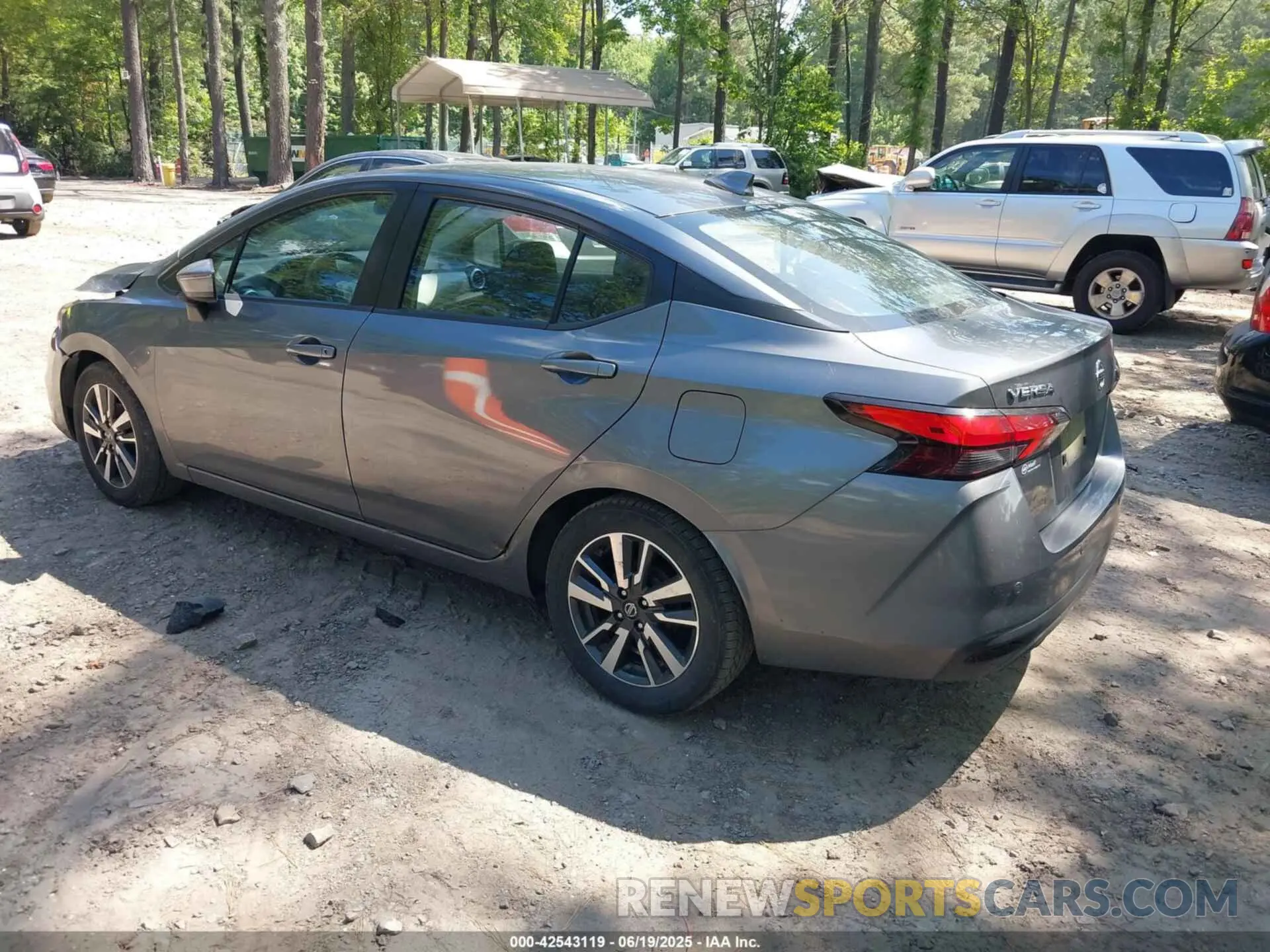3 Photograph of a damaged car 3N1CN8EVXML823936 NISSAN VERSA 2021