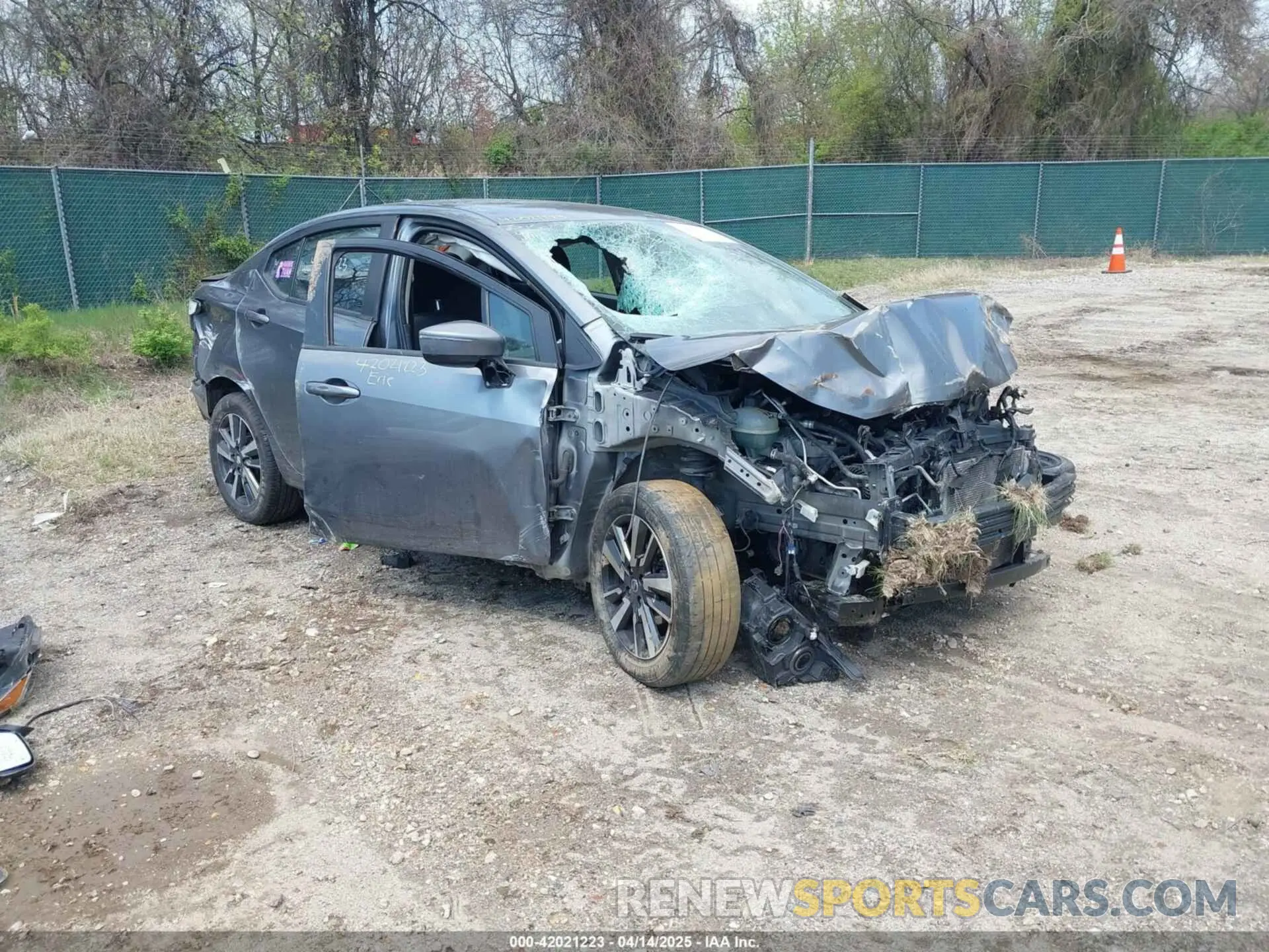 1 Photograph of a damaged car 3N1CN8EVXML831650 NISSAN VERSA 2021