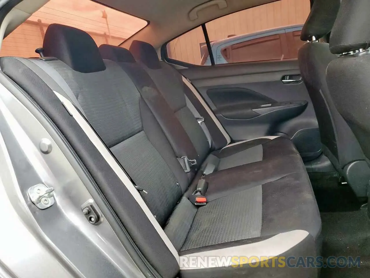 10 Photograph of a damaged car 3N1CN8EVXML841207 NISSAN VERSA 2021