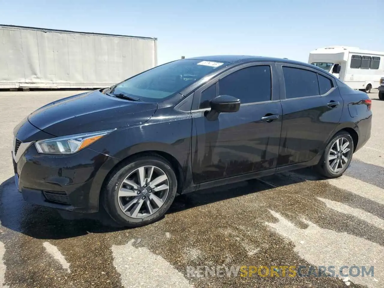 1 Photograph of a damaged car 3N1CN8EVXML869556 NISSAN VERSA 2021