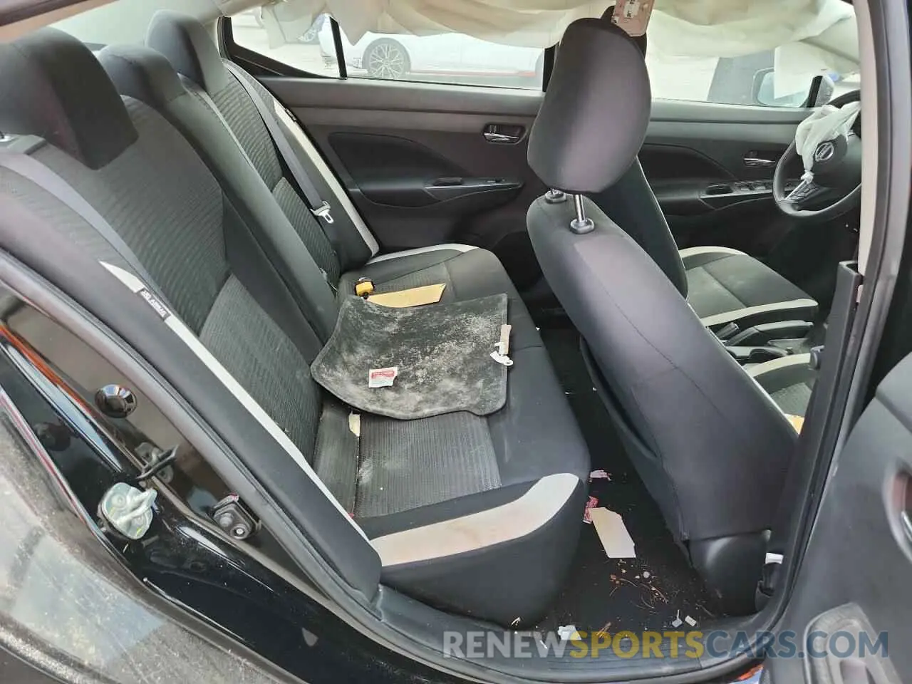 10 Photograph of a damaged car 3N1CN8EVXML881853 NISSAN VERSA 2021