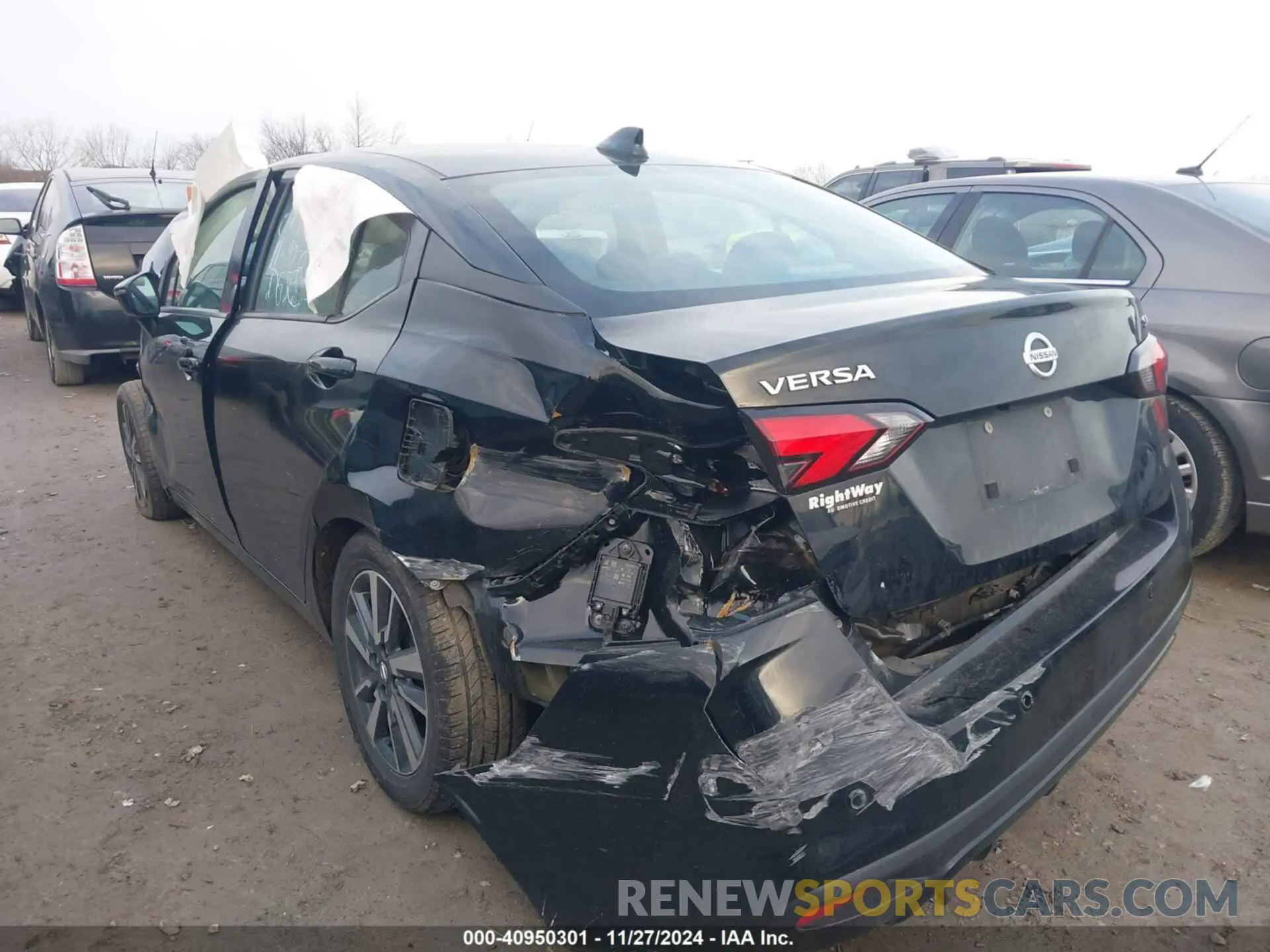 3 Photograph of a damaged car 3N1CN8EVXML888611 NISSAN VERSA 2021
