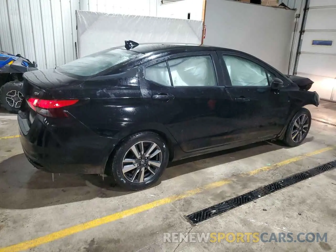 3 Photograph of a damaged car 3N1CN8EVXML894666 NISSAN VERSA 2021