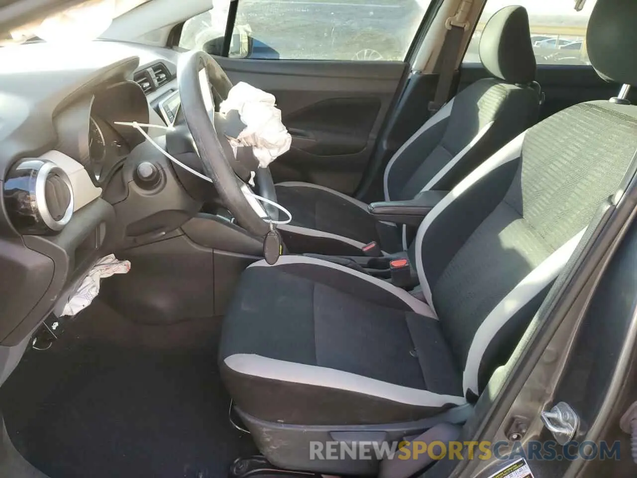 7 Photograph of a damaged car 3N1CN8EVXML925432 NISSAN VERSA 2021