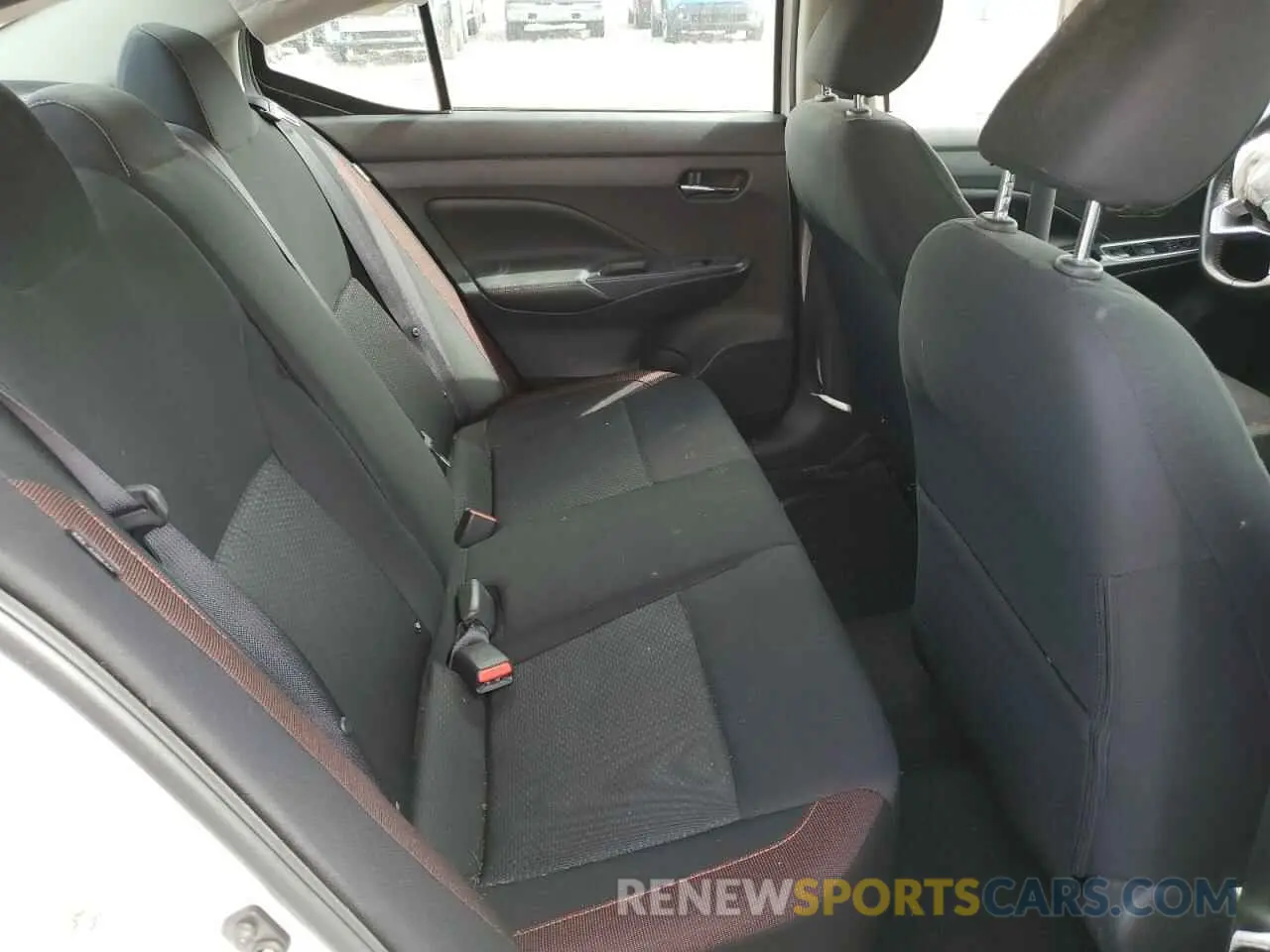 10 Photograph of a damaged car 3N1CN8FV0ML880581 NISSAN VERSA 2021