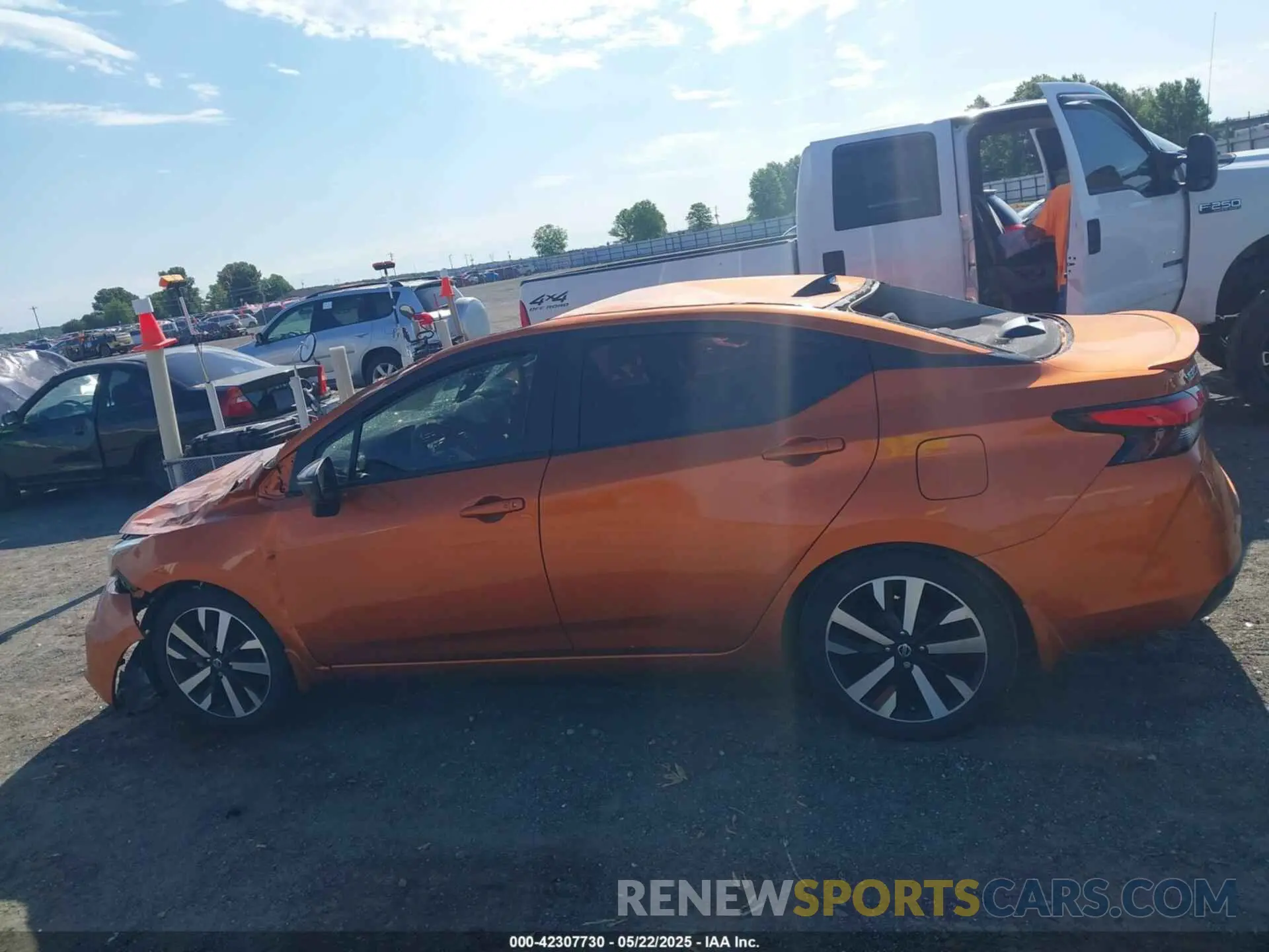13 Photograph of a damaged car 3N1CN8FV0ML925969 NISSAN VERSA 2021