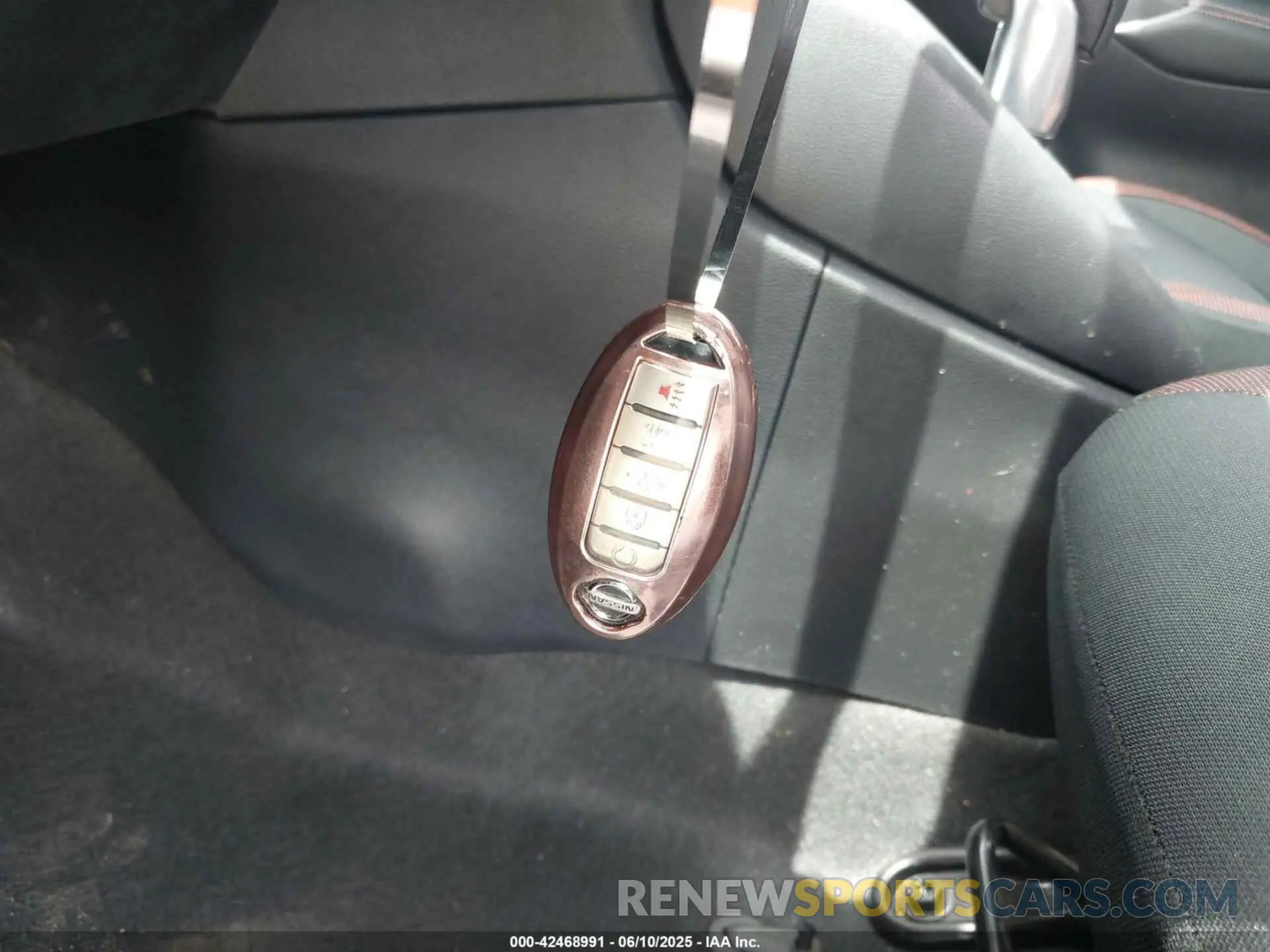 11 Photograph of a damaged car 3N1CN8FV1ML813682 NISSAN VERSA 2021