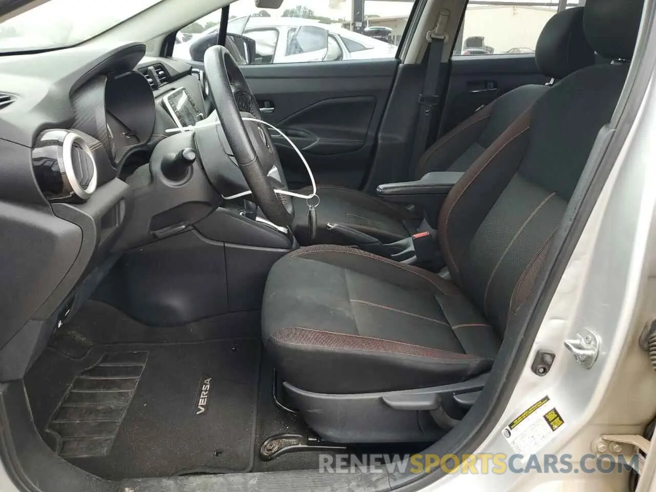 7 Photograph of a damaged car 3N1CN8FV3ML894605 NISSAN VERSA 2021