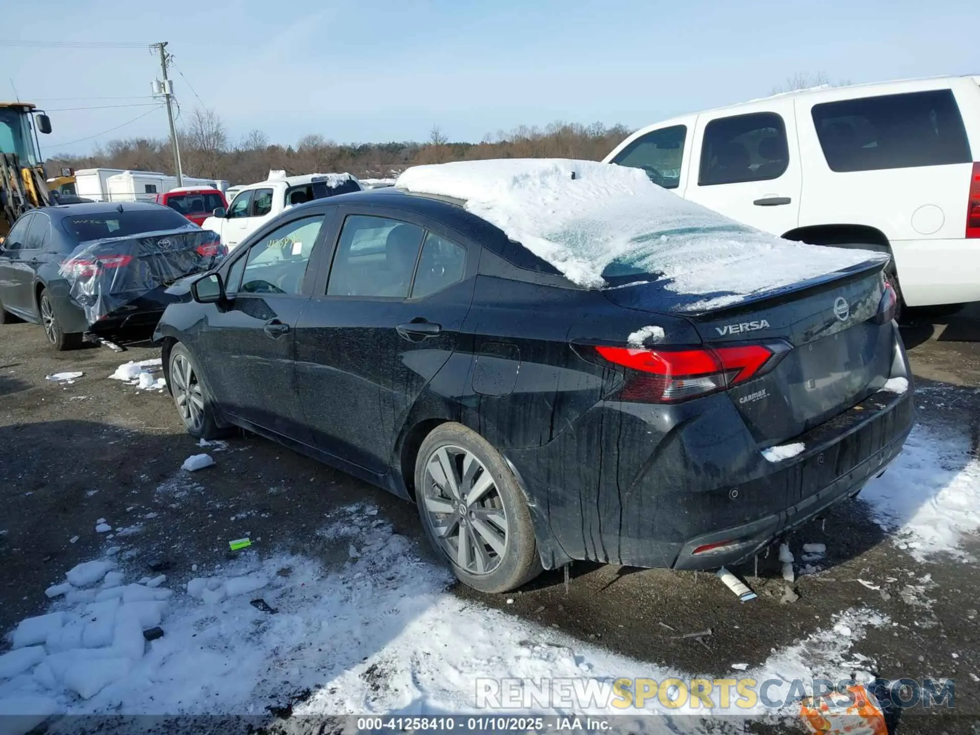 3 Photograph of a damaged car 3N1CN8FV4ML818665 NISSAN VERSA 2021