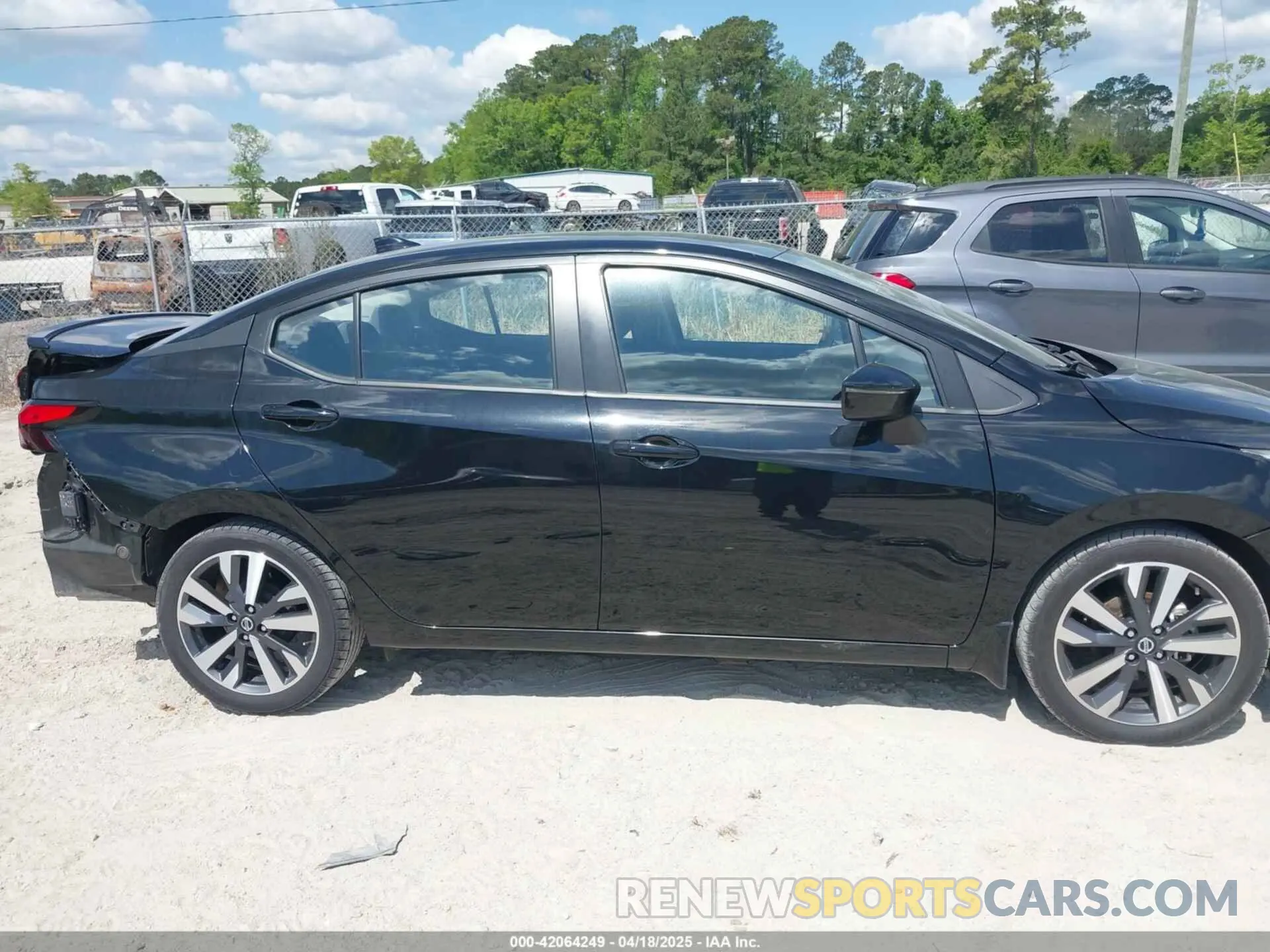 13 Photograph of a damaged car 3N1CN8FV4ML880356 NISSAN VERSA 2021