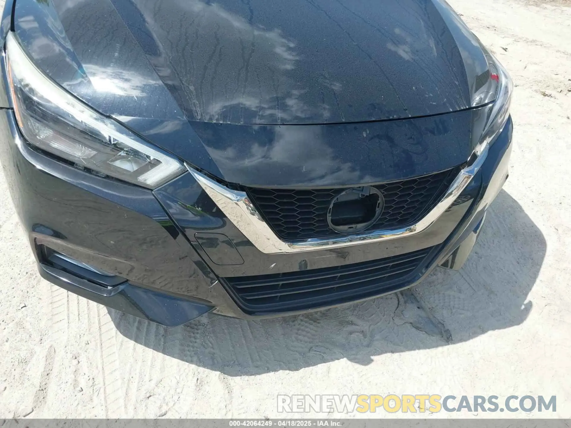 17 Photograph of a damaged car 3N1CN8FV4ML880356 NISSAN VERSA 2021