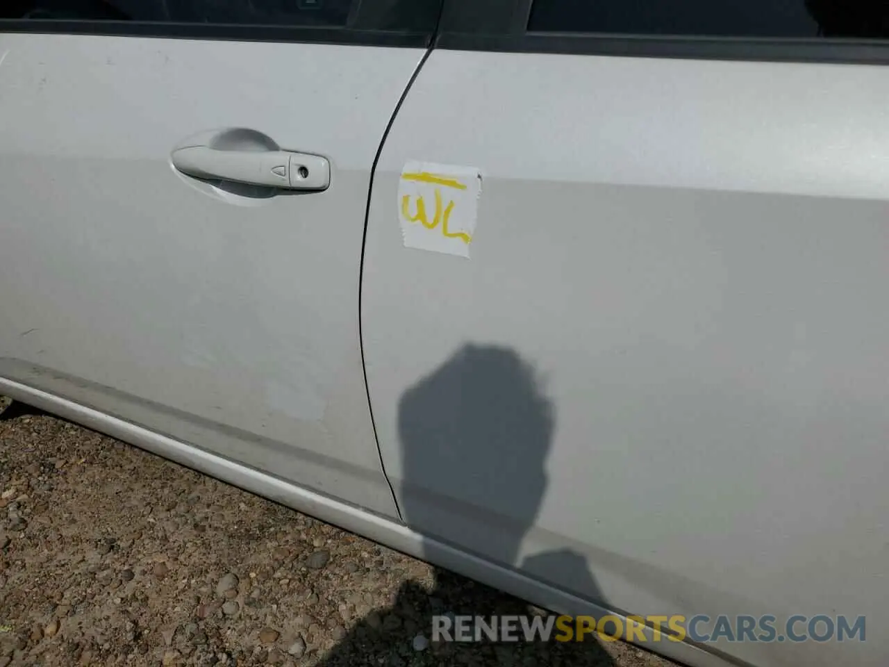 13 Photograph of a damaged car 3N1CN8FV8ML923466 NISSAN VERSA 2021