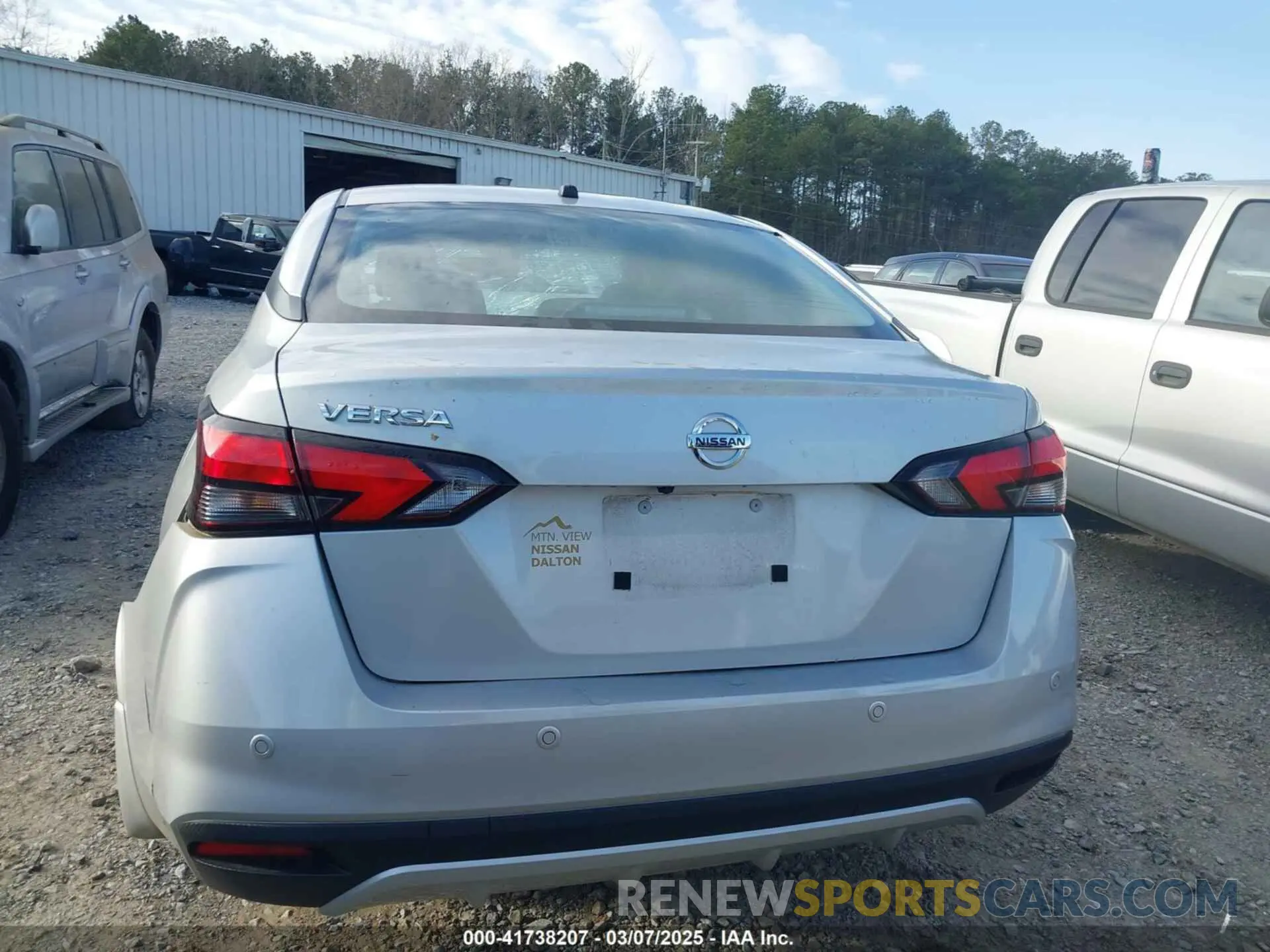 16 Photograph of a damaged car 3N1CN8DV1NL820670 NISSAN VERSA 2022