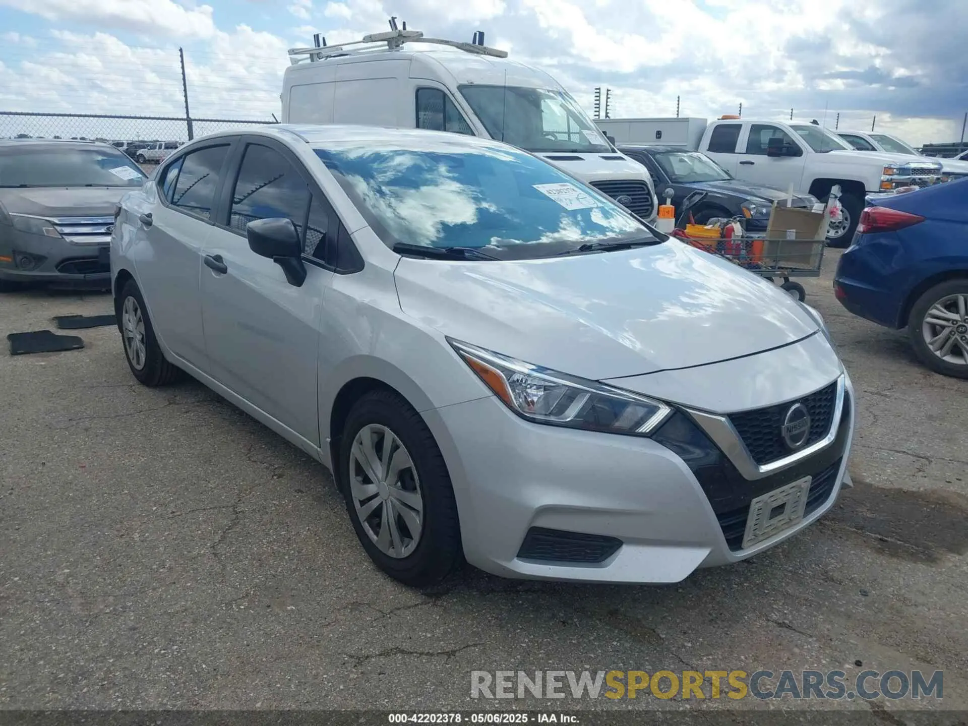 1 Photograph of a damaged car 3N1CN8DV3NL820203 NISSAN VERSA 2022